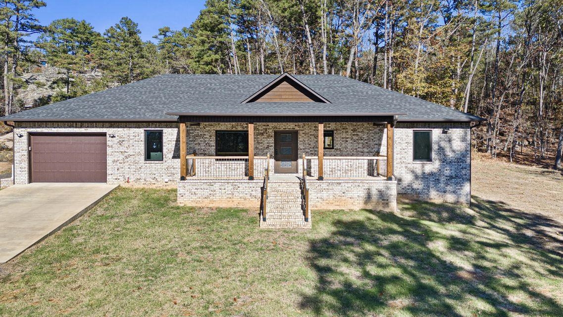70 Lake Ridge Dr Russellville, AR 72802