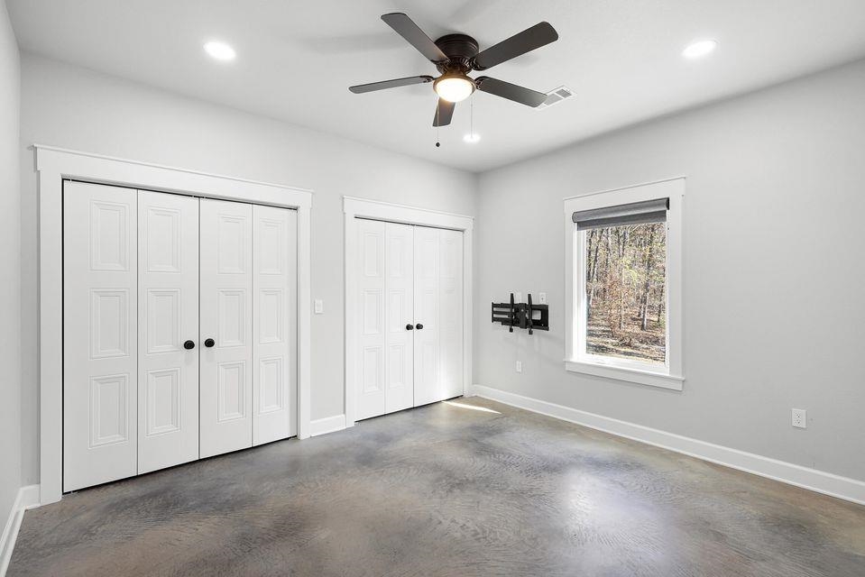 70 Lake Ridge Dr Russellville, AR 72802