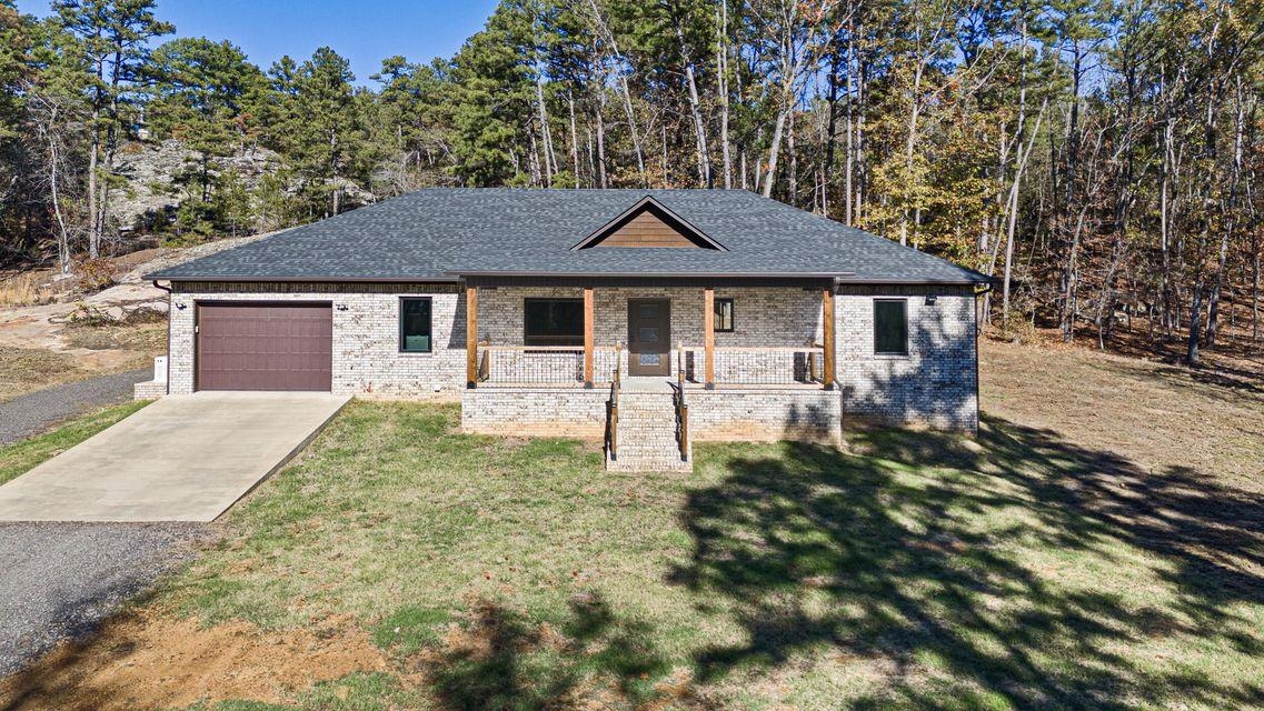 70 Lake Ridge Dr Russellville, AR 72802