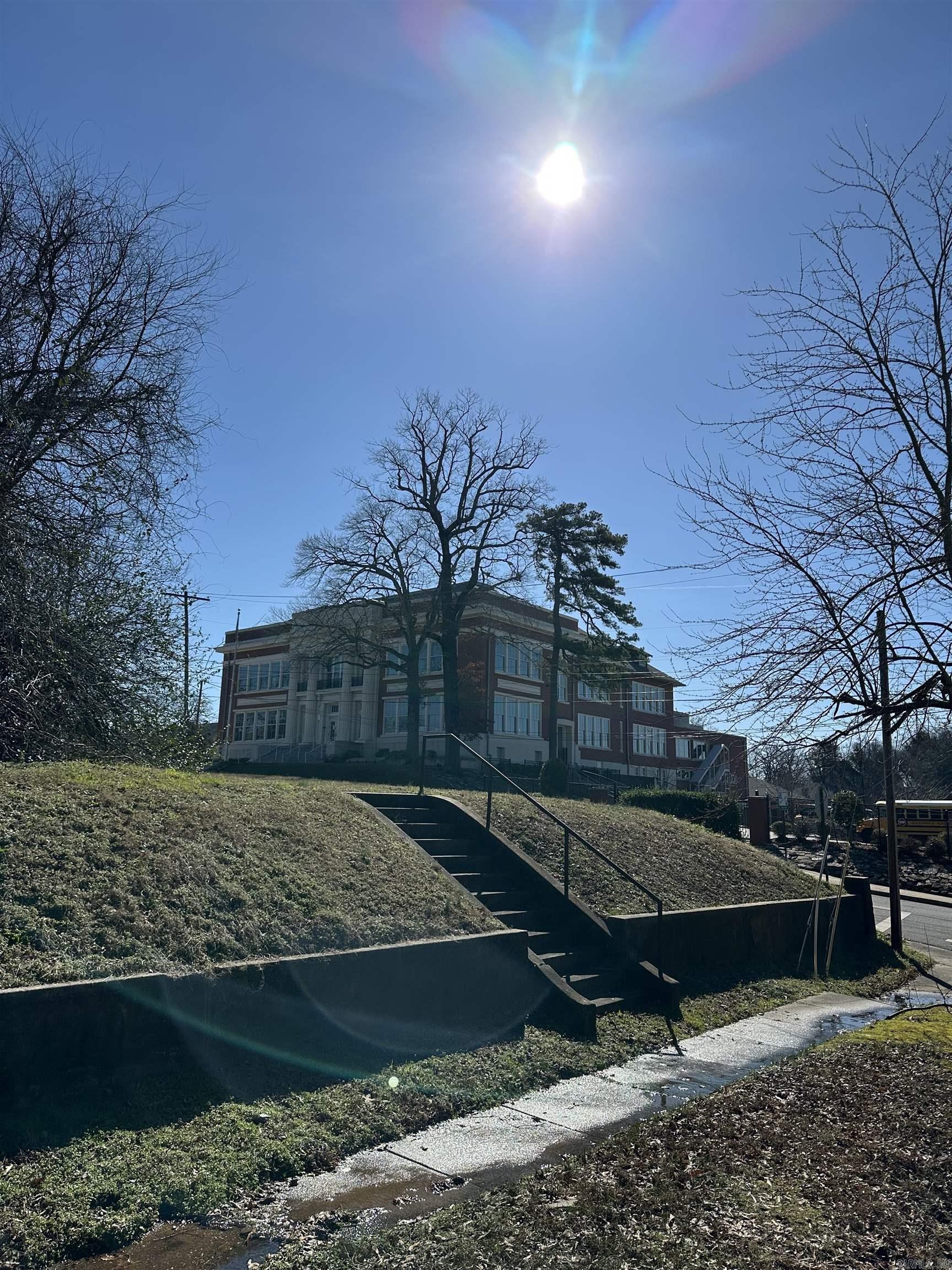 2317 S Summit  Little Rock, AR