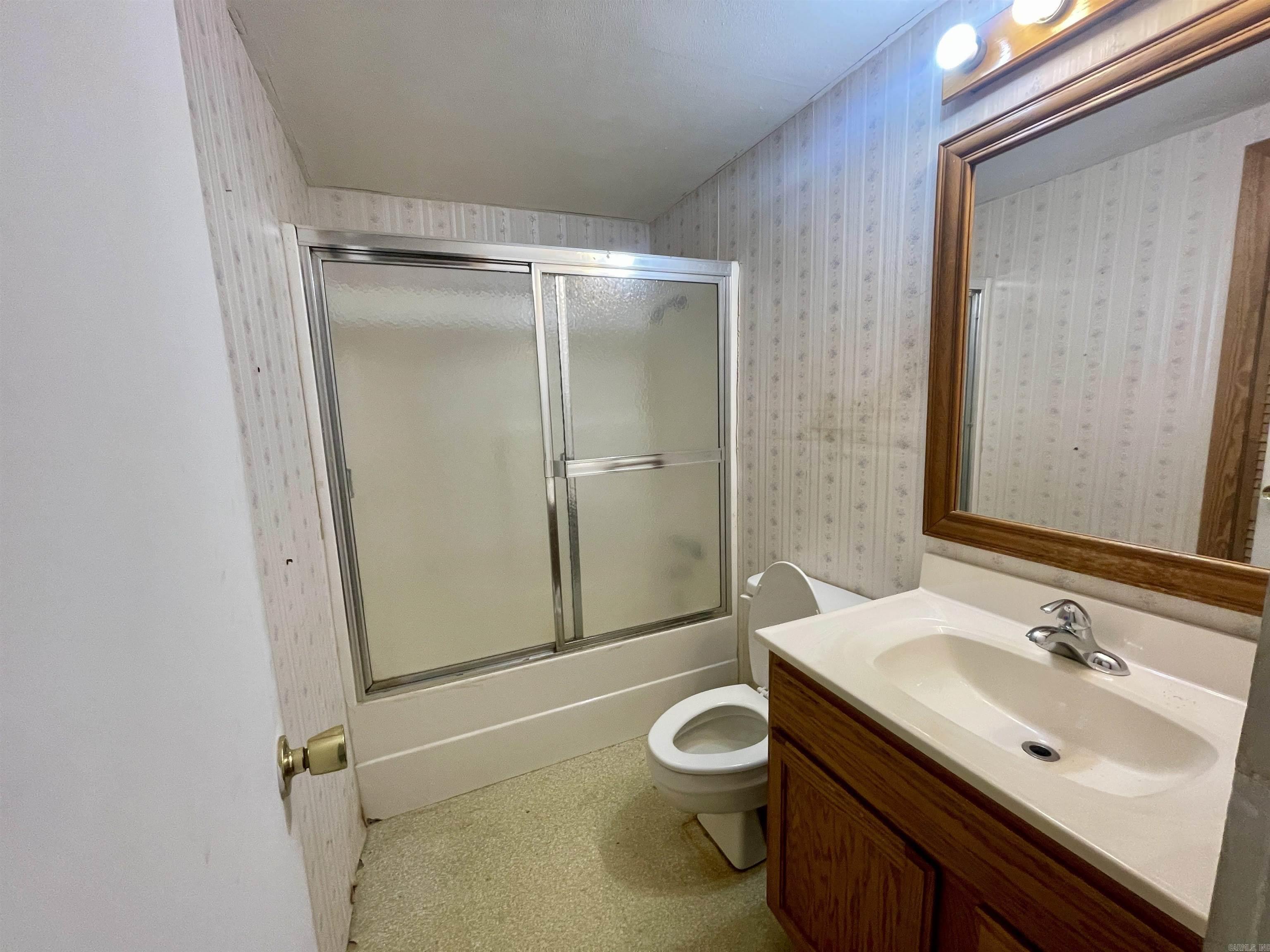 611 S Johnson  Perry, AR