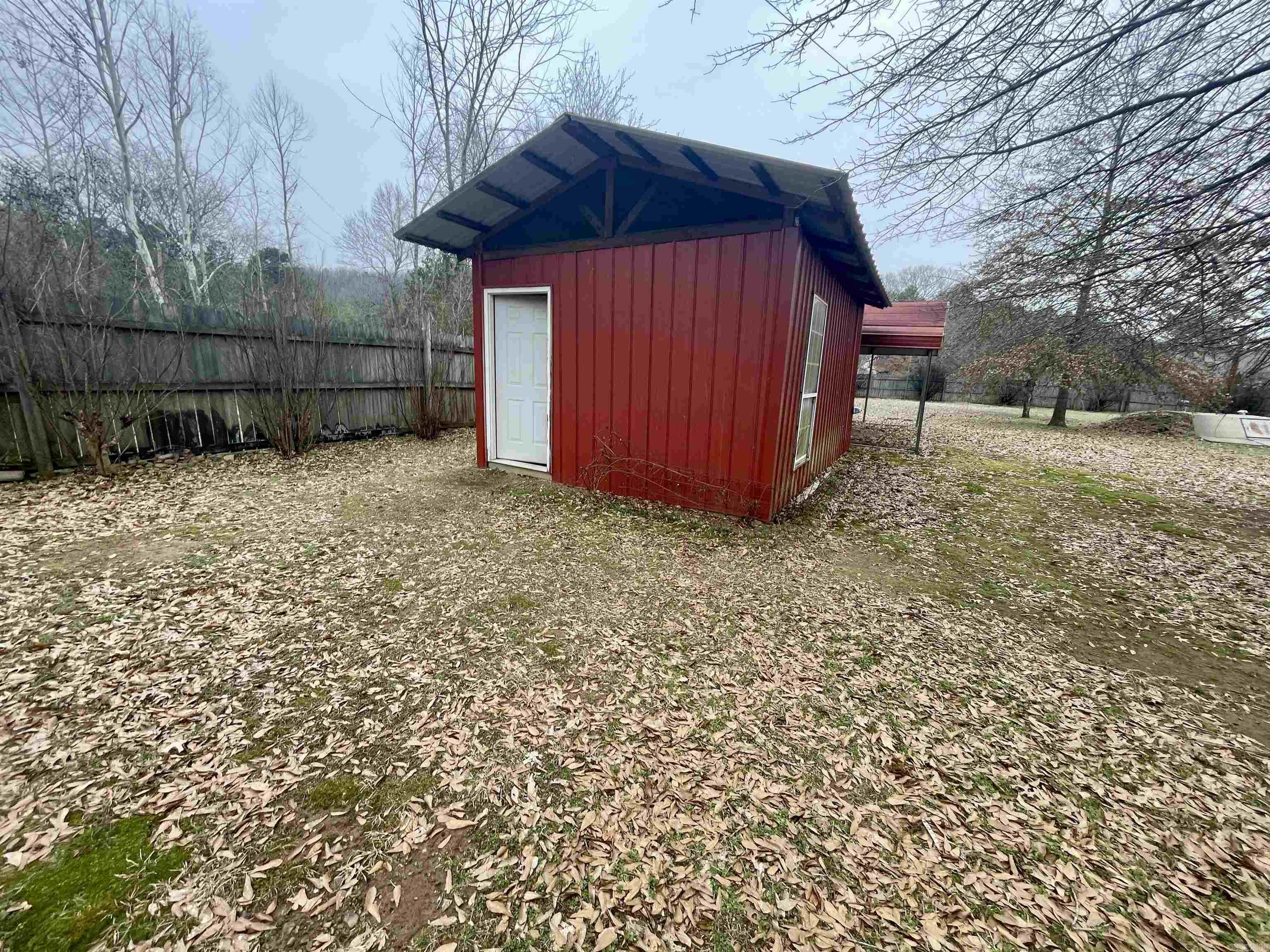611 S Johnson  Perry, AR