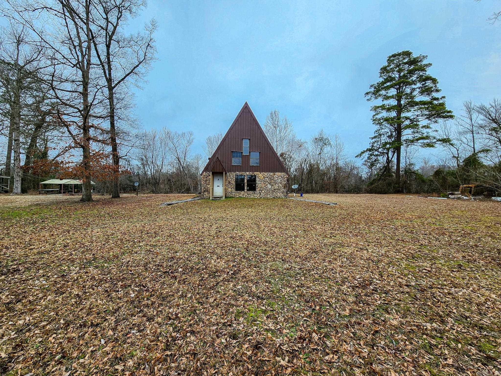 868 River Bend Cove