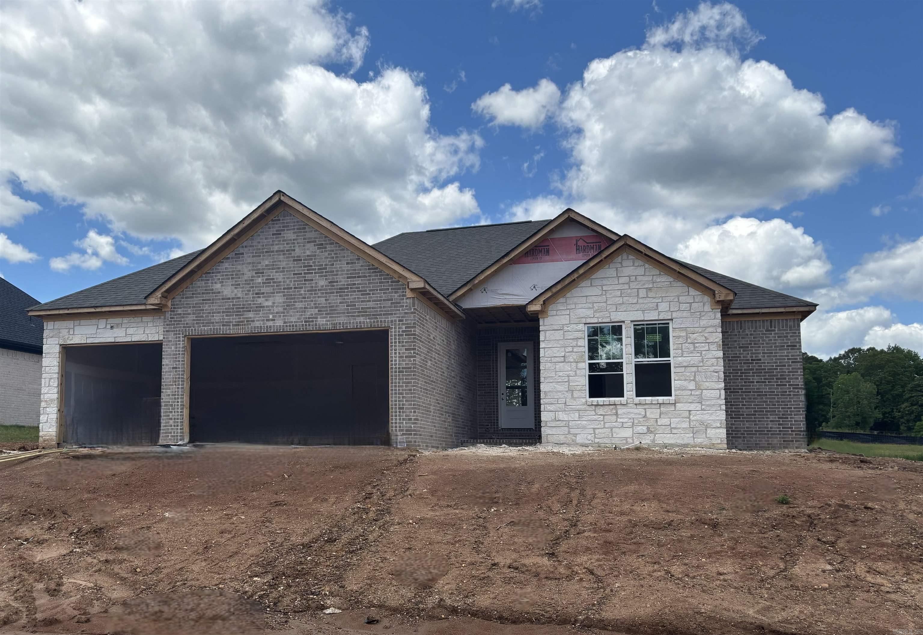 119 Harmony Village Haskell, AR 72015