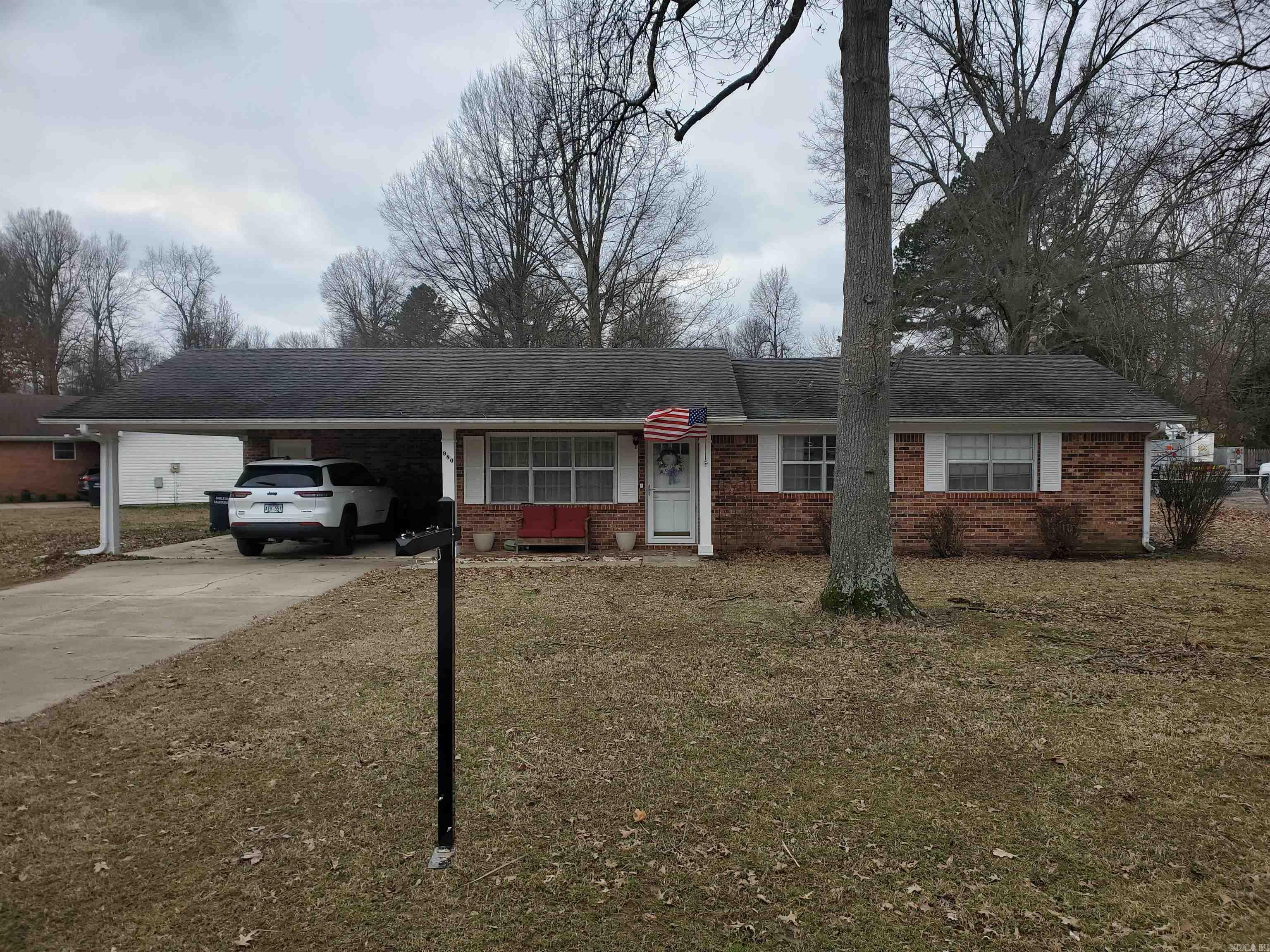 980 Homecrest Drive