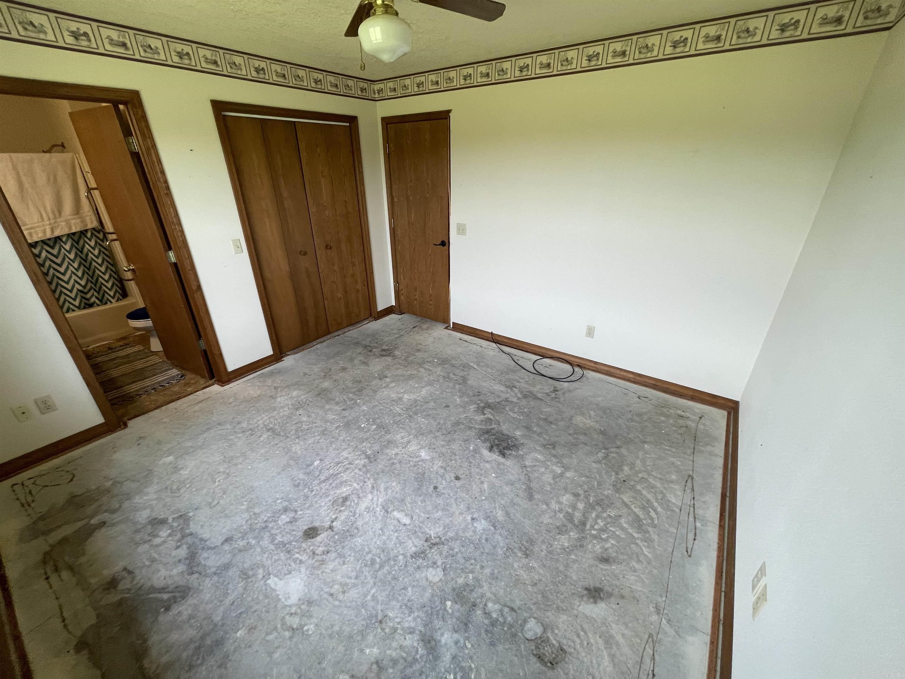 23721 E Highway 10  Ola, AR