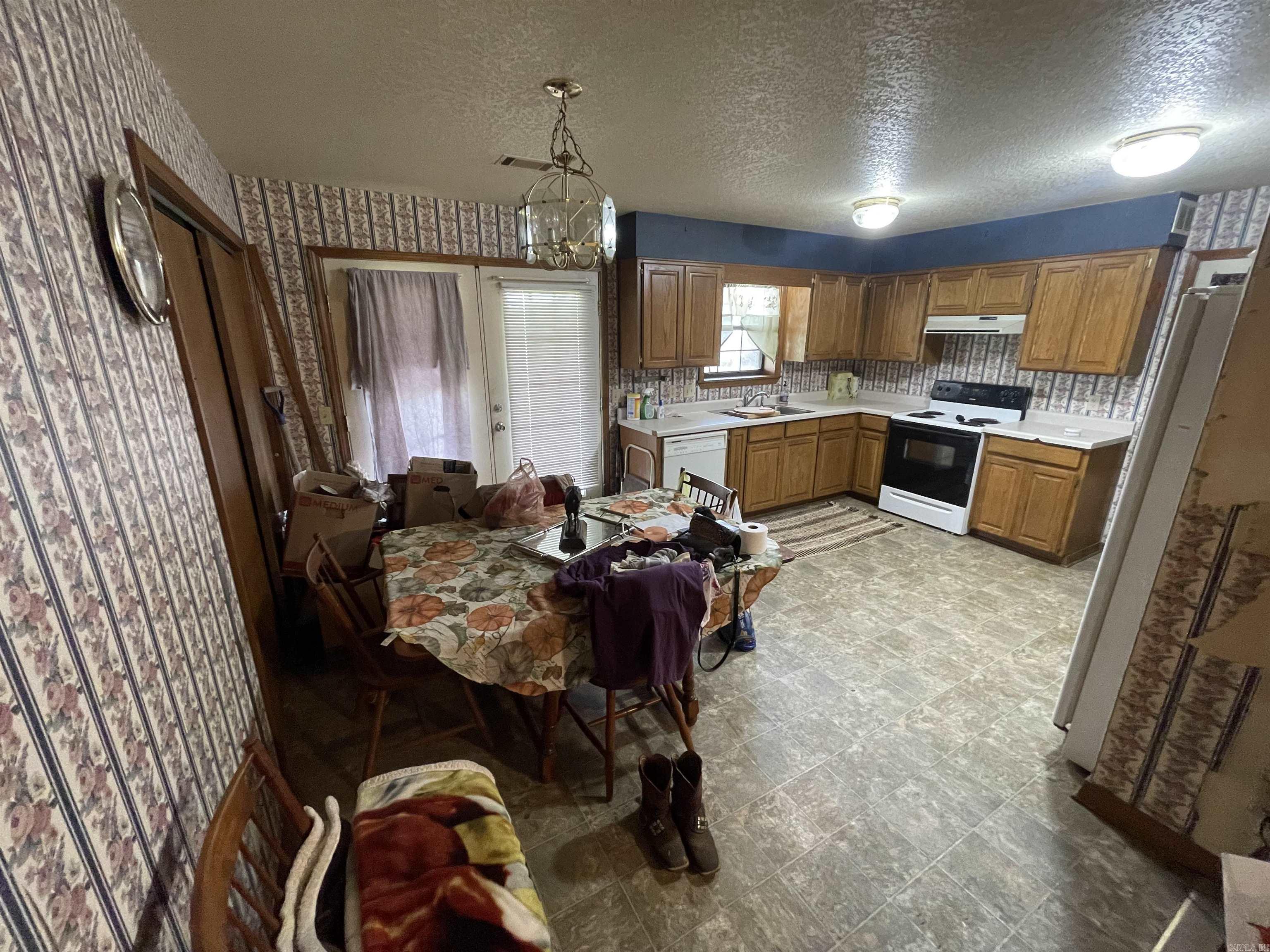 23721 E Highway 10  Ola, AR