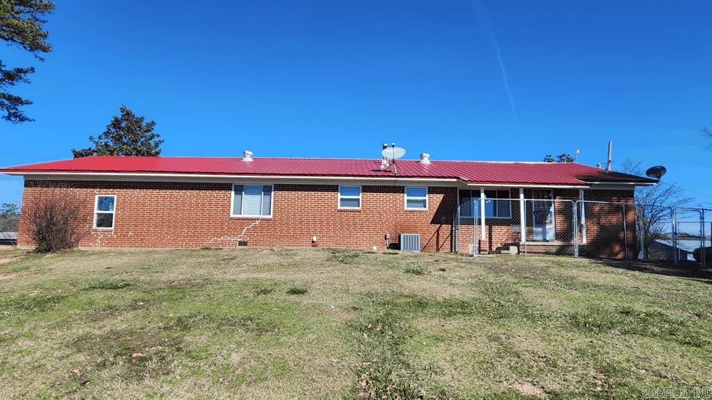 1007  Murphy Road  Norman, AR
