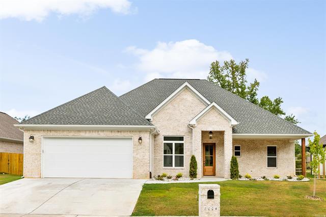 8004 N shoreline  Benton, AR