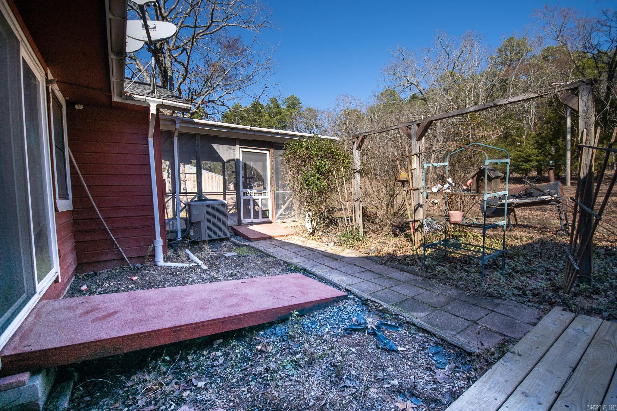 162  Pioneer Ln  Mena, AR