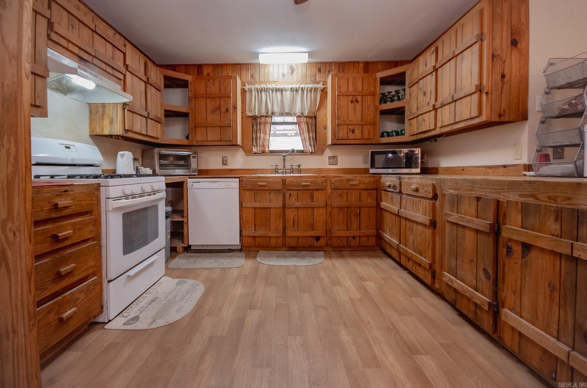 162  Pioneer Ln  Mena, AR
