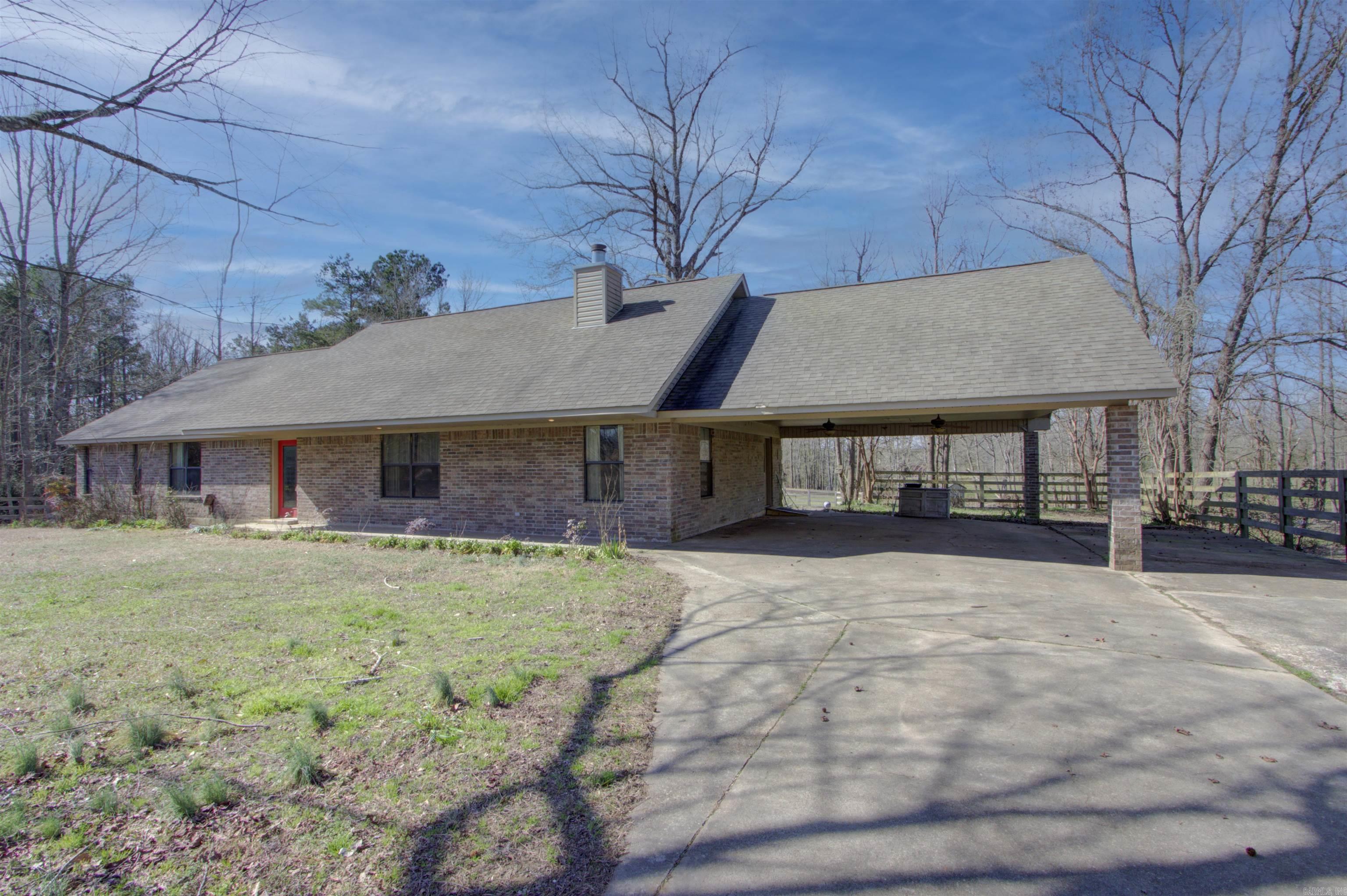 4580 County Road 34 Doddridge, AR 71834