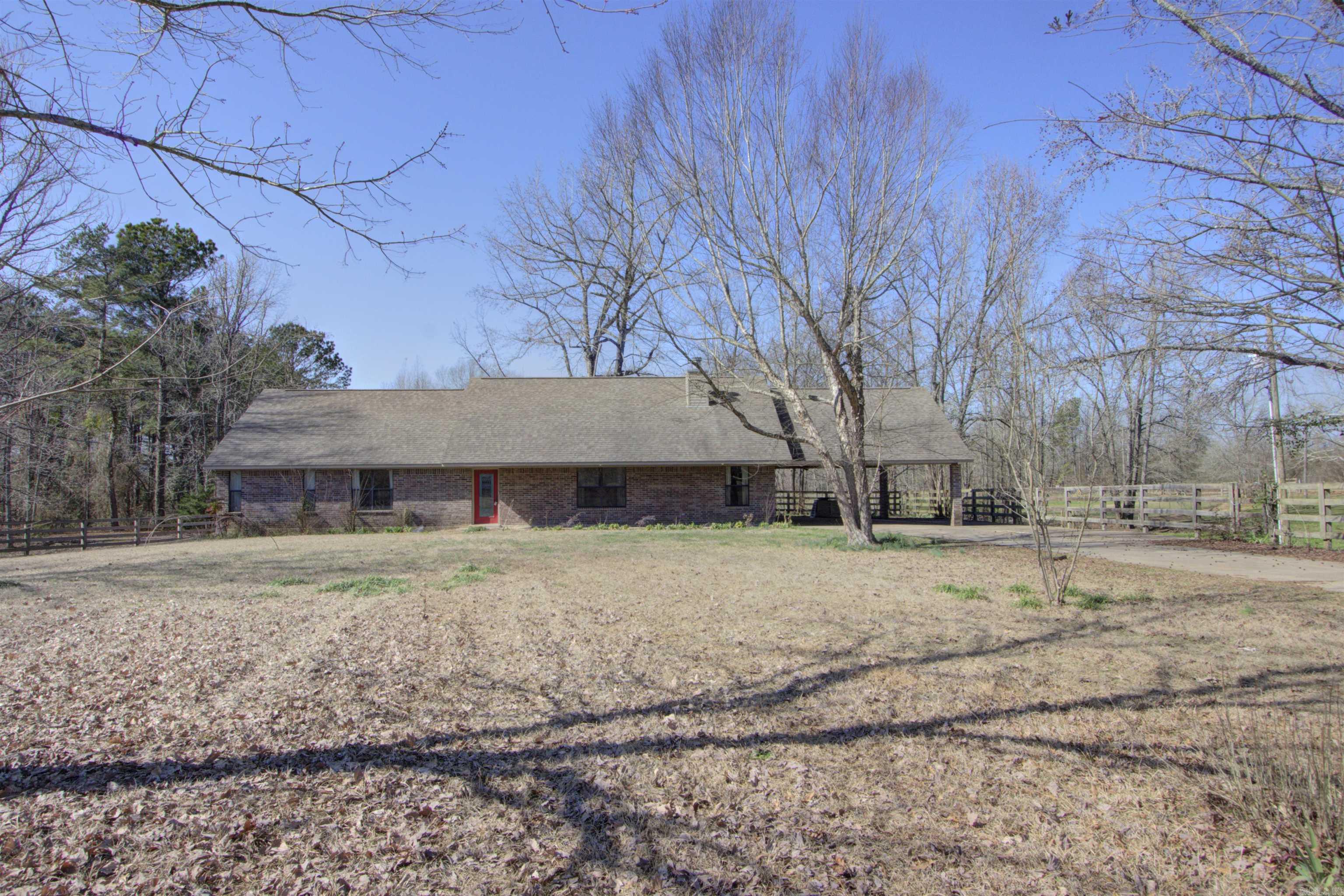4580 County Road 34 Doddridge, AR 71834
