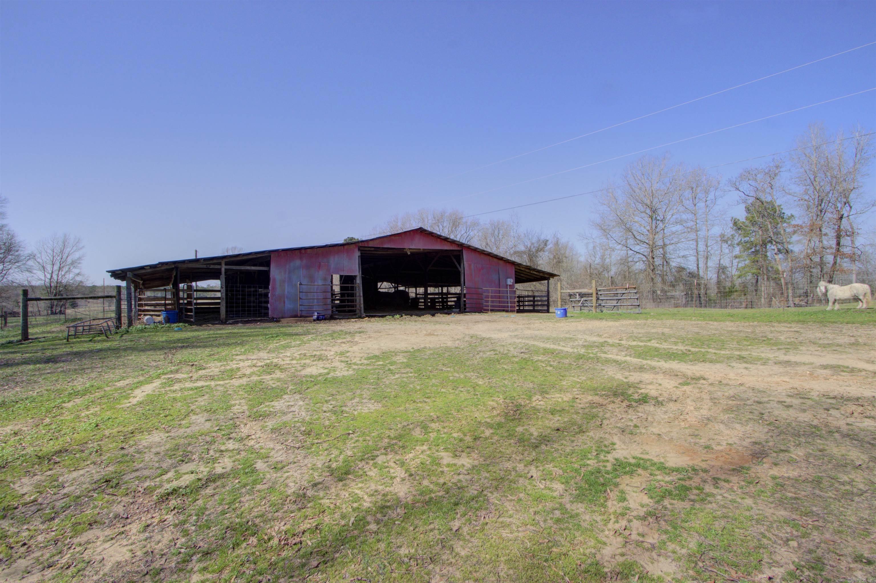 4580 County Road 34 Doddridge, AR 71834