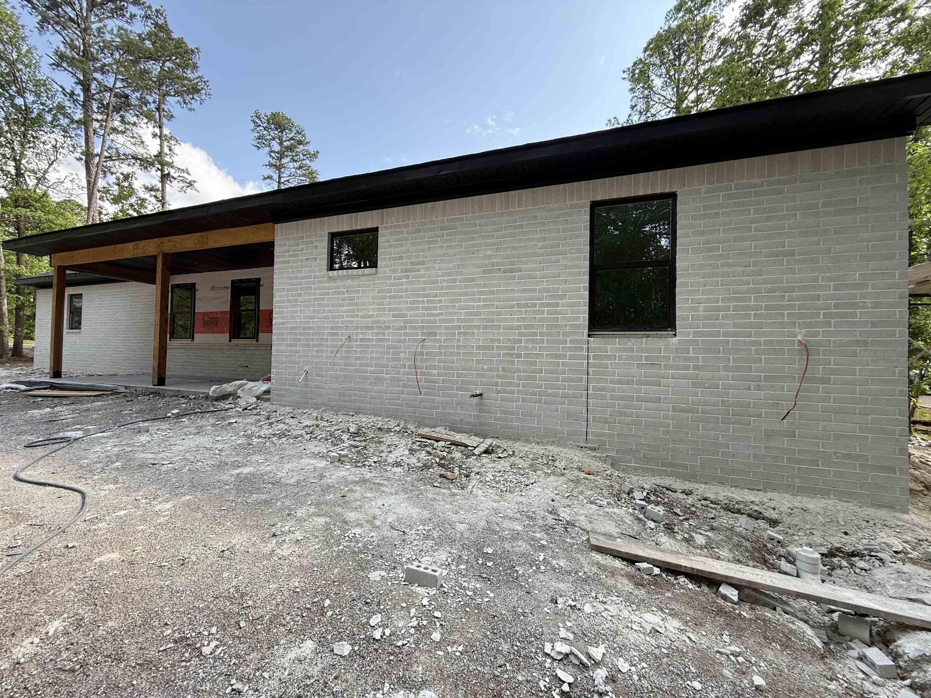 52  ALICANTE  Hot Springs Village, AR