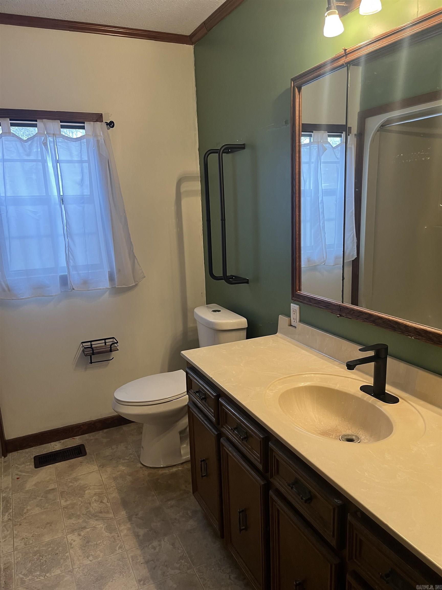 312 W College  Monticello, AR