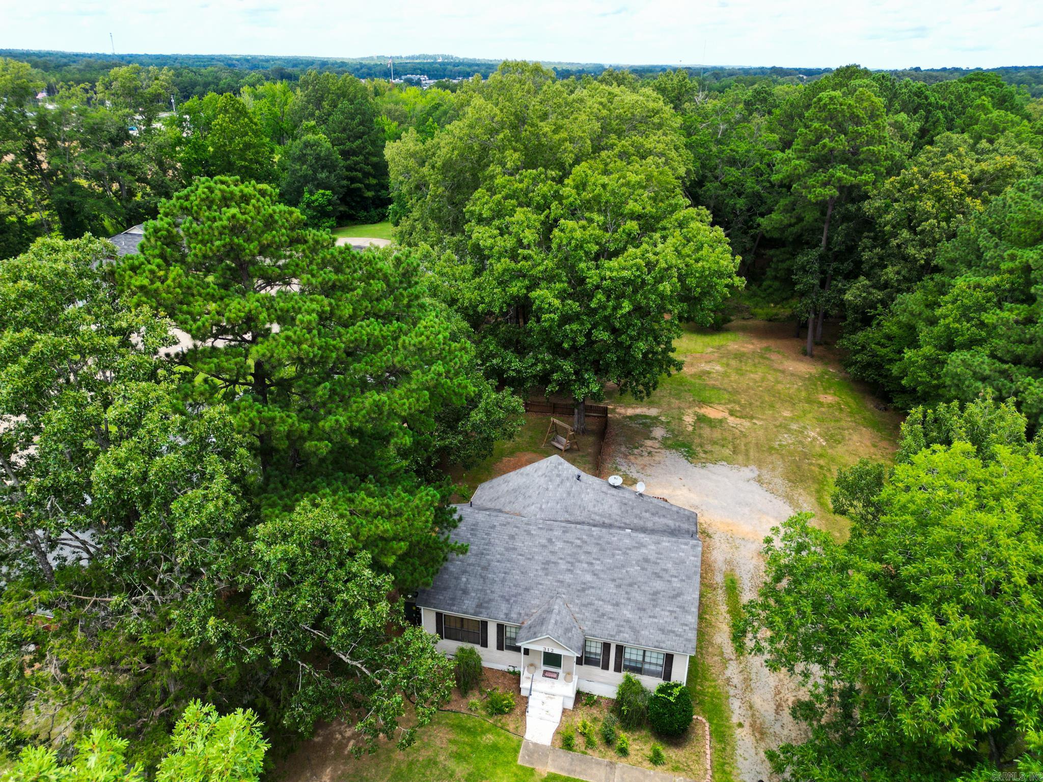 312 W College  Monticello, AR