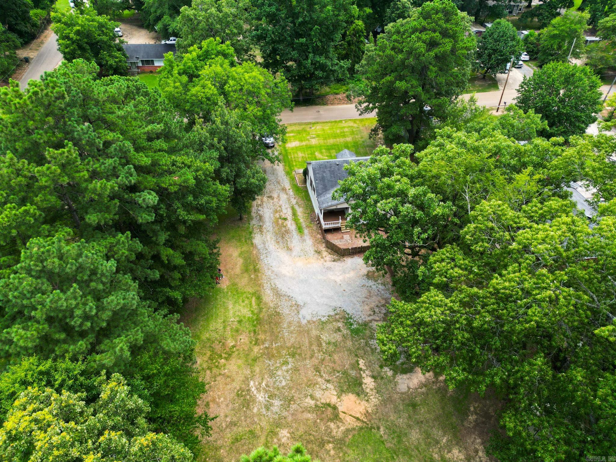 312 W College  Monticello, AR