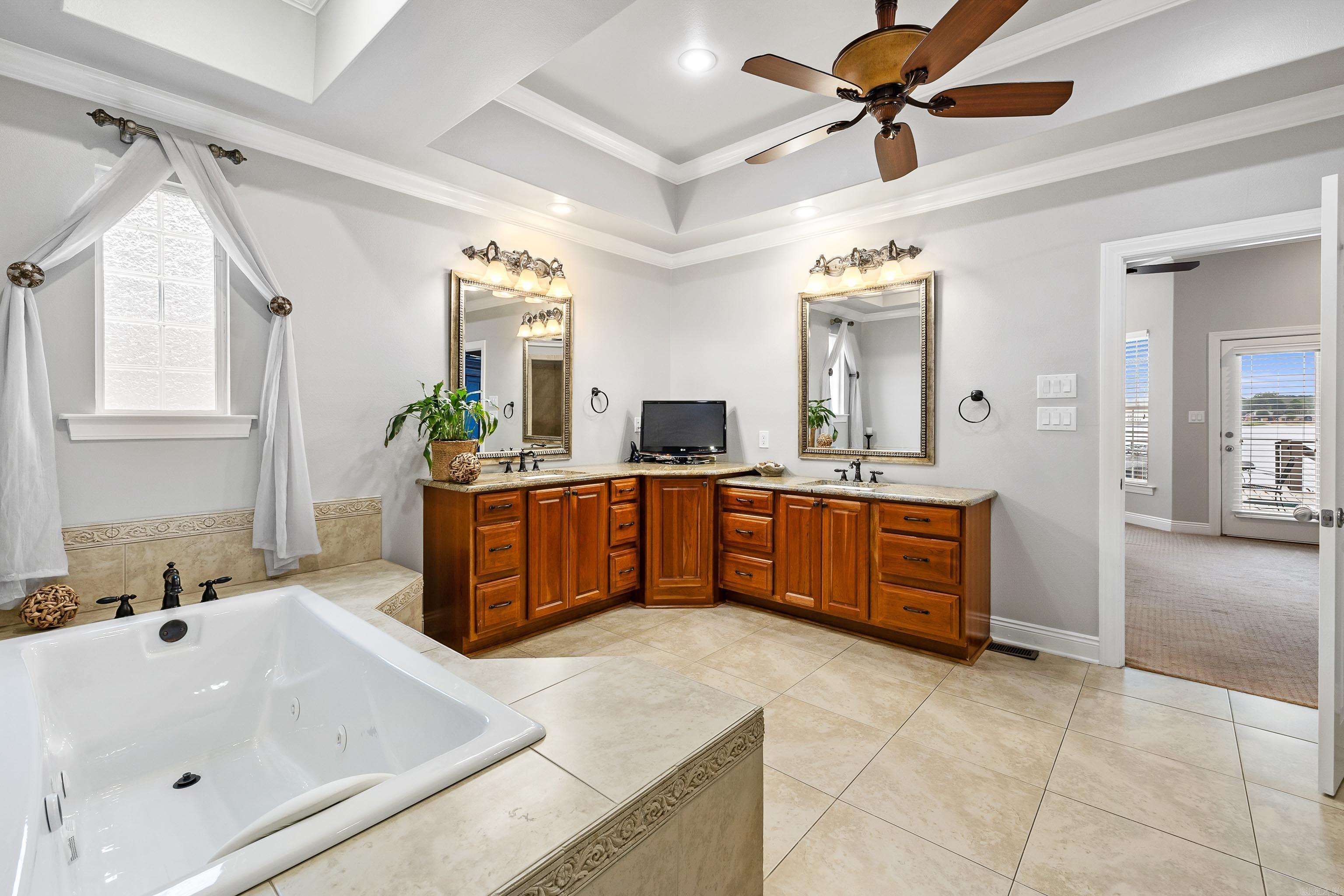 5912 Riviera Drive Benton, AR 72019
