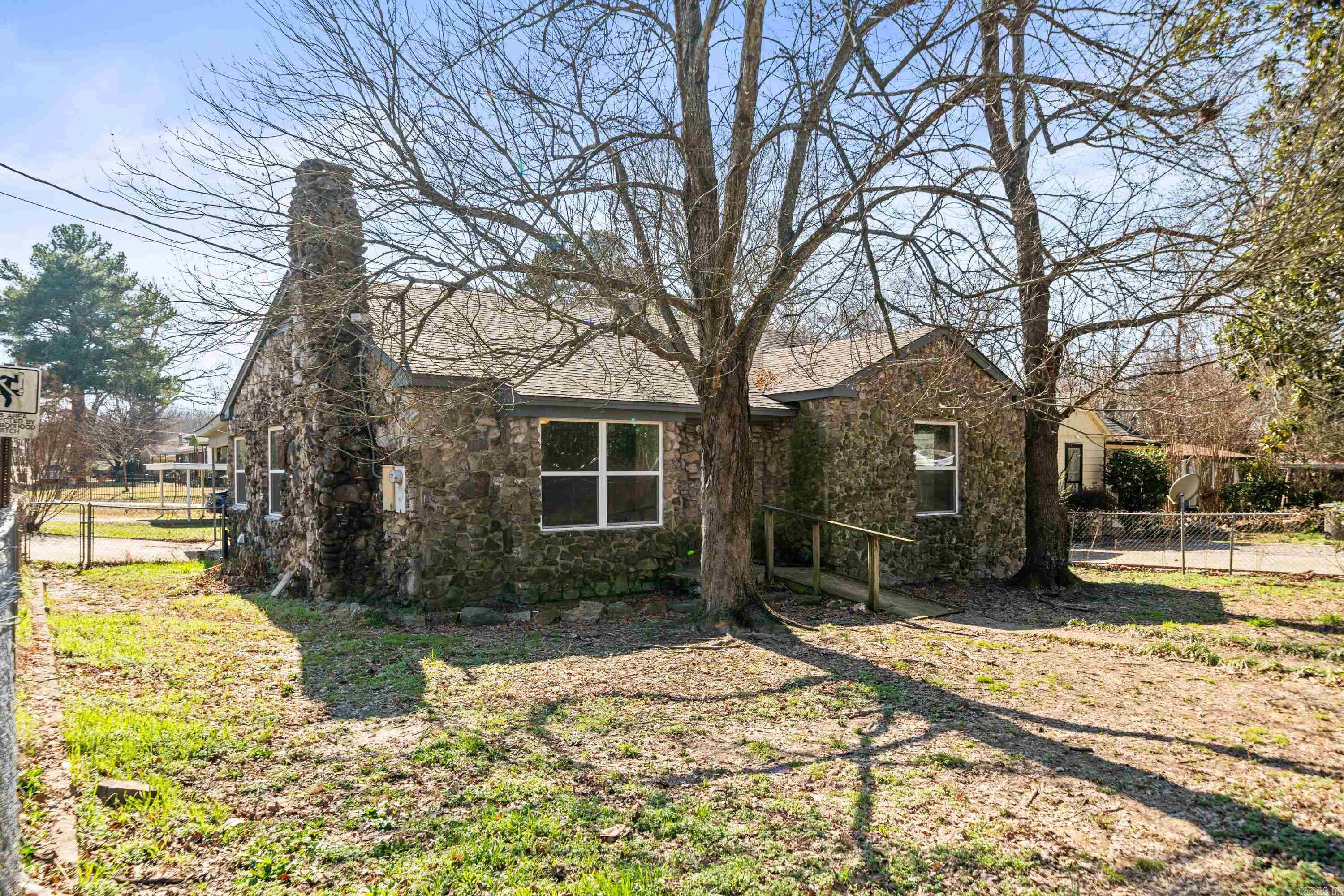 401 W St Louis  Hot Springs, AR