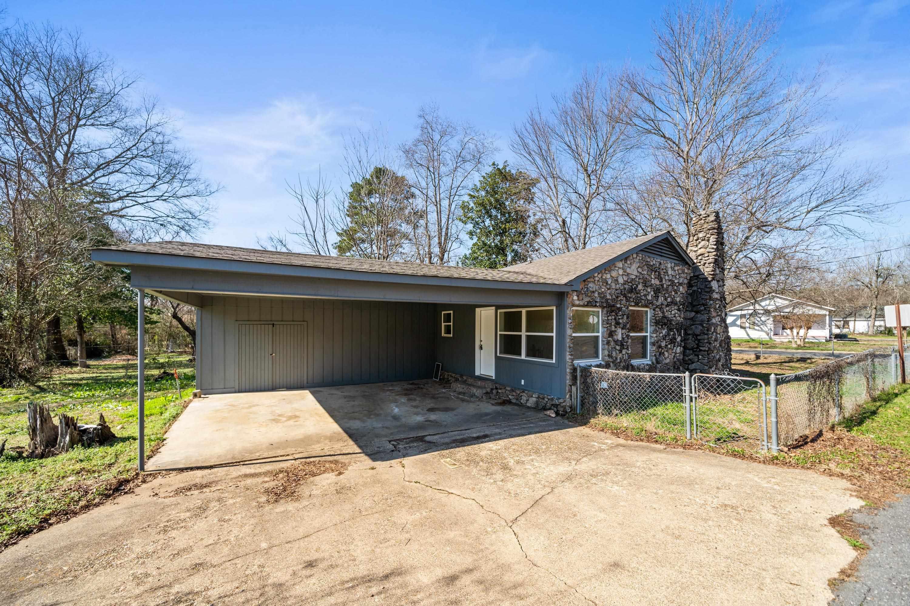 401 W St Louis  Hot Springs, AR