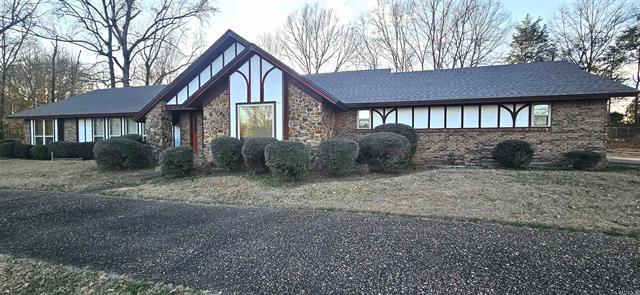 1105 N 15th  Nashville, AR
