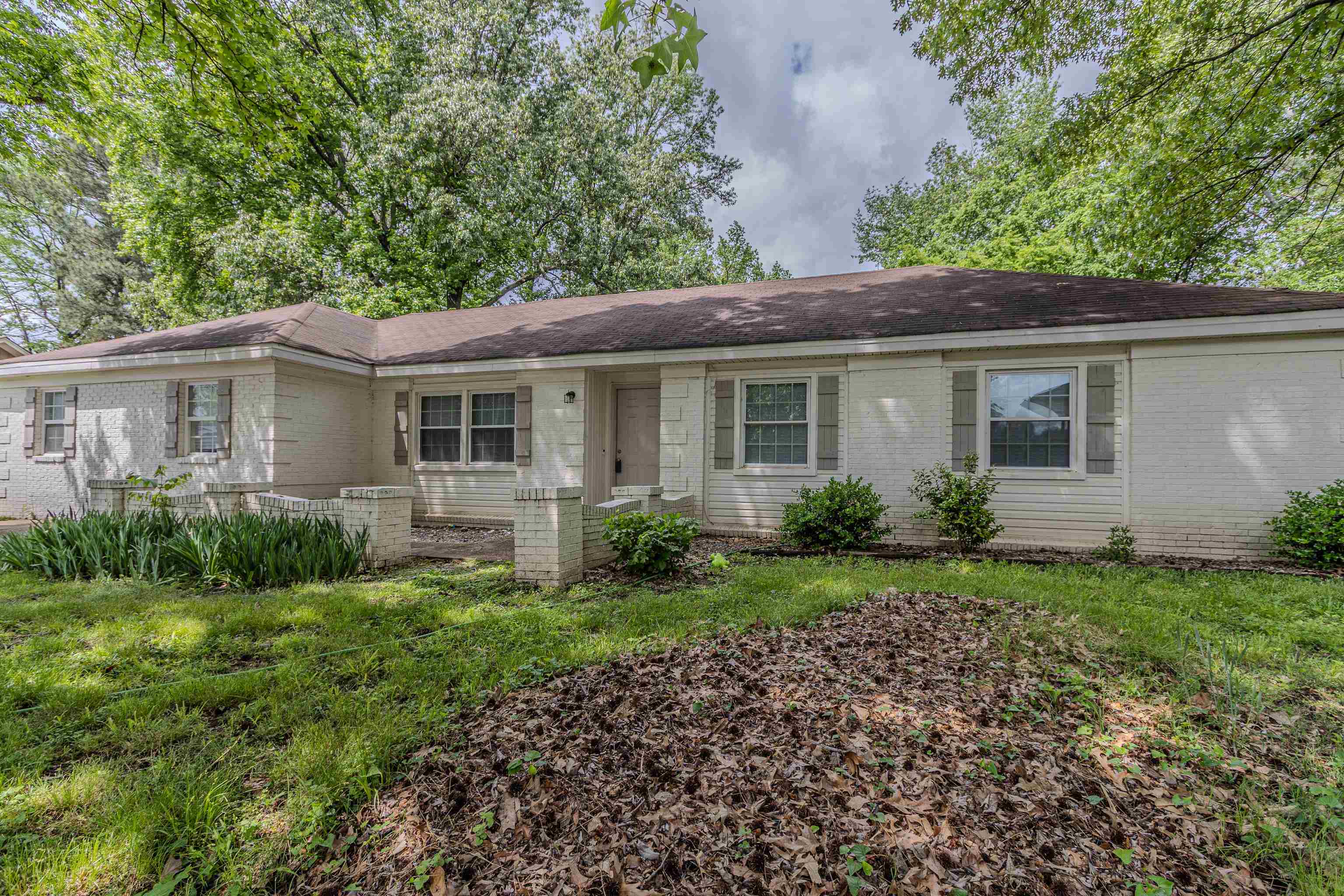 2100 Rich Cove