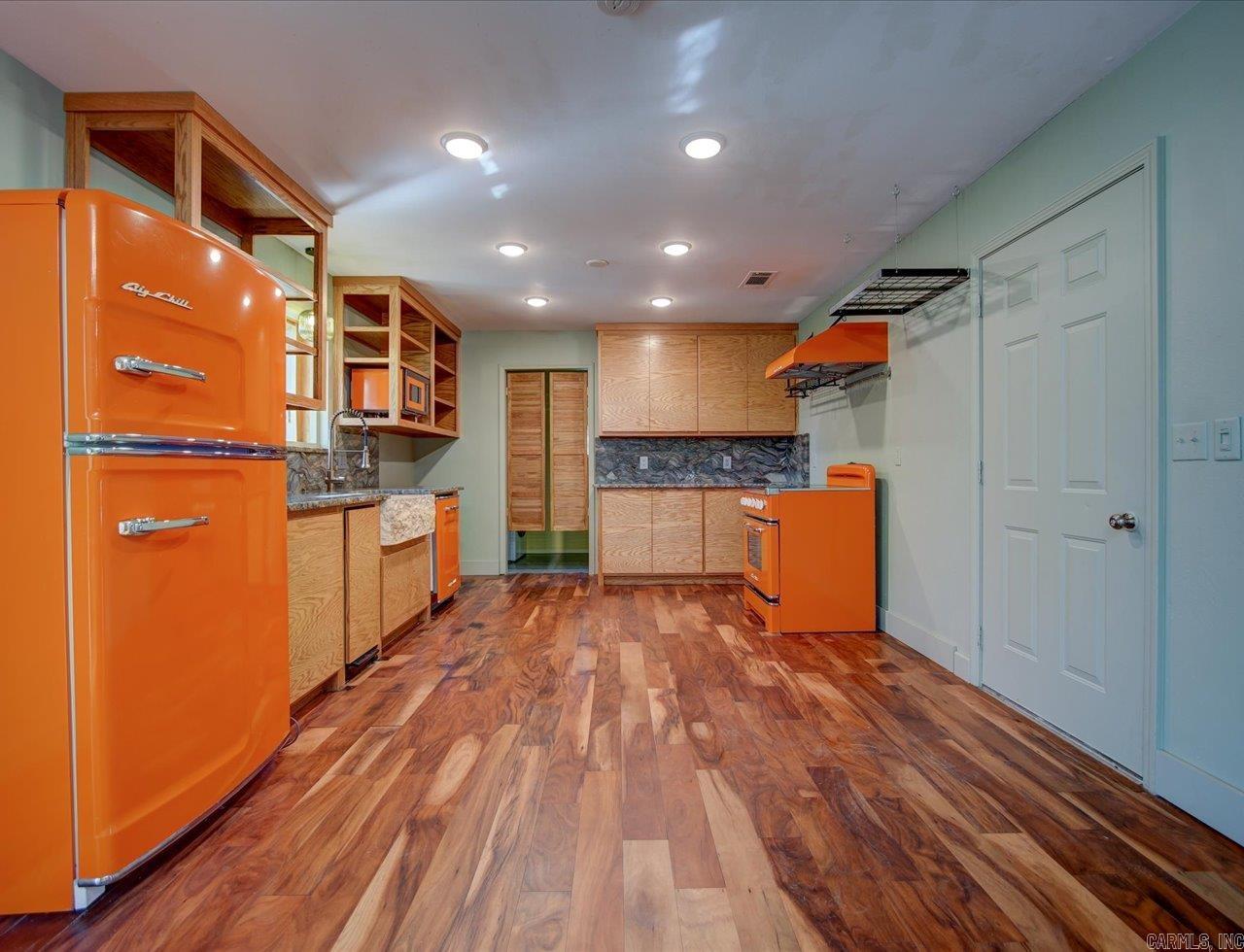 2212  Missouri  Mena, AR