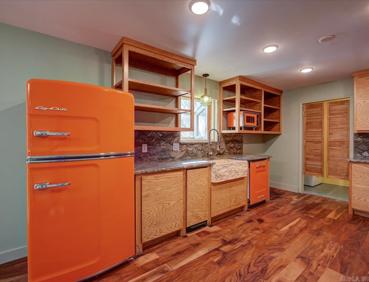2212  Missouri  Mena, AR