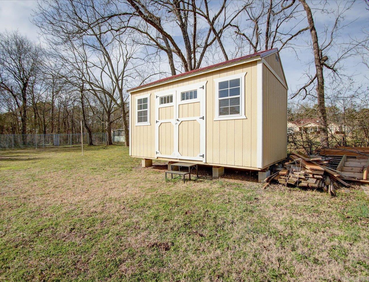 2212  Missouri  Mena, AR