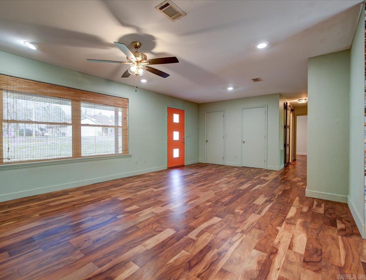 2212  Missouri  Mena, AR