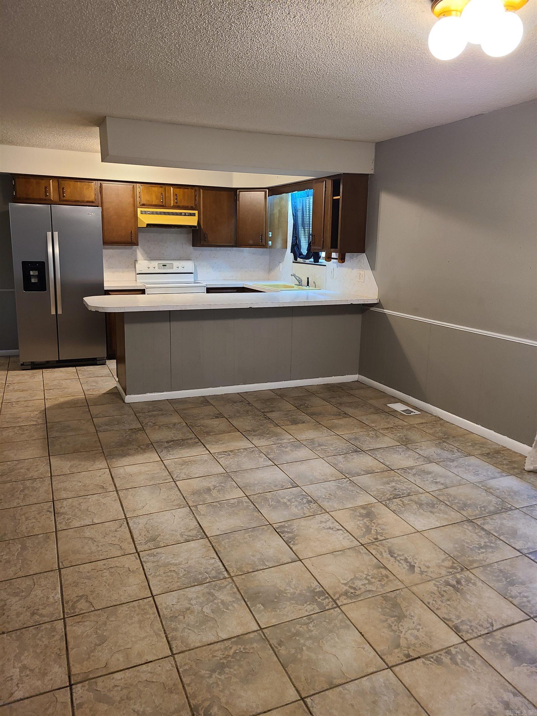 2504  Mockingbird  Paragould, AR