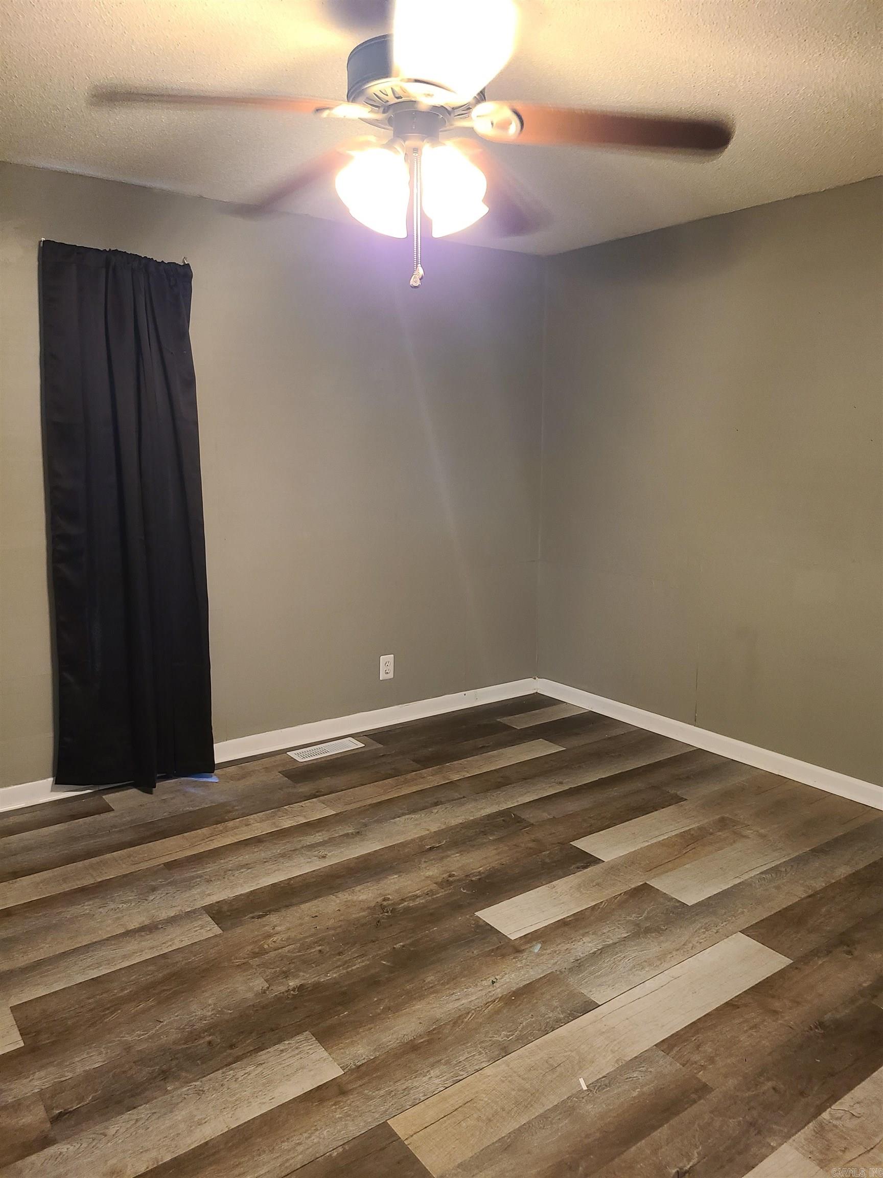 2504  Mockingbird  Paragould, AR