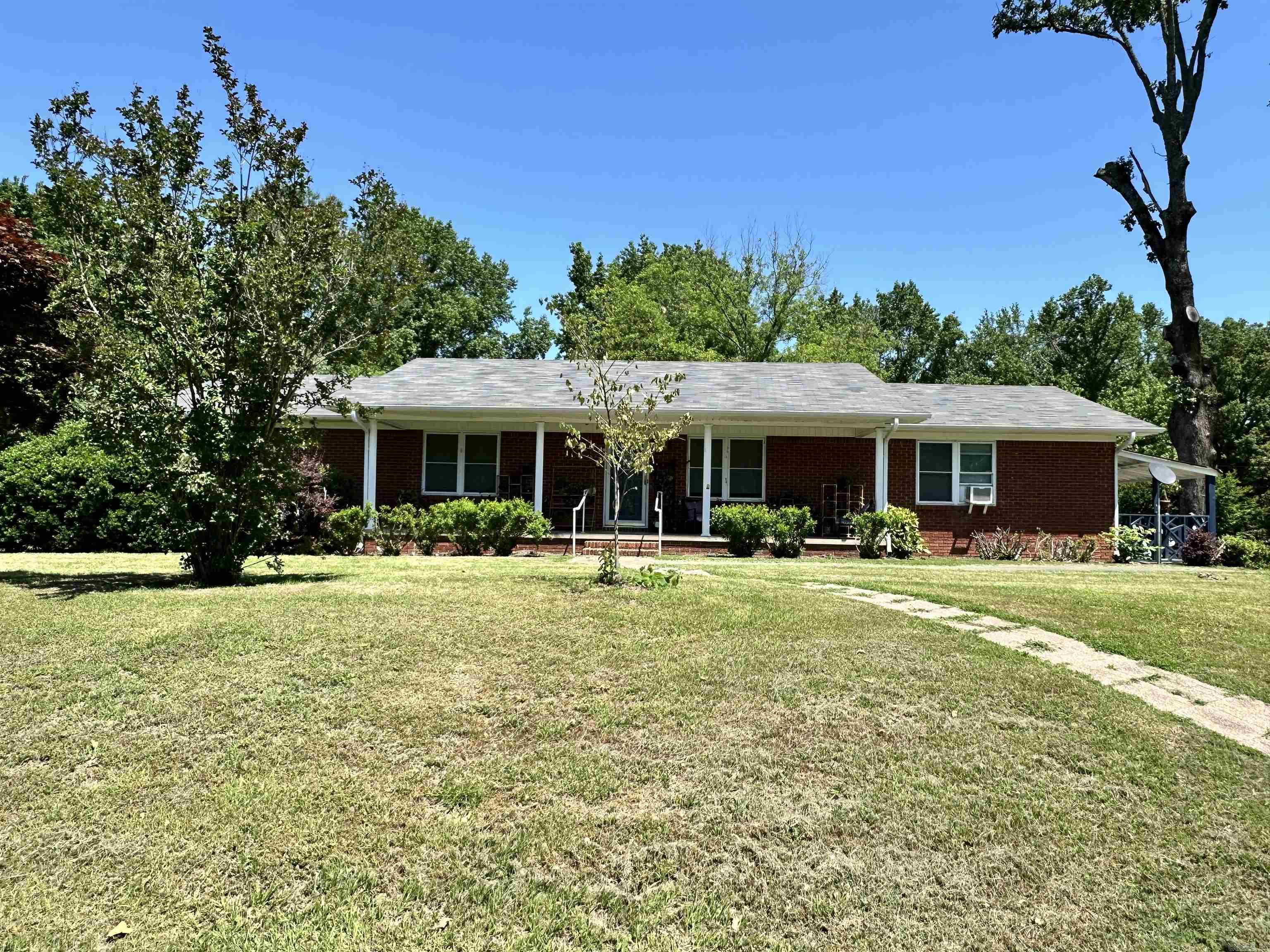 242  Green Valley  Greenbrier, AR