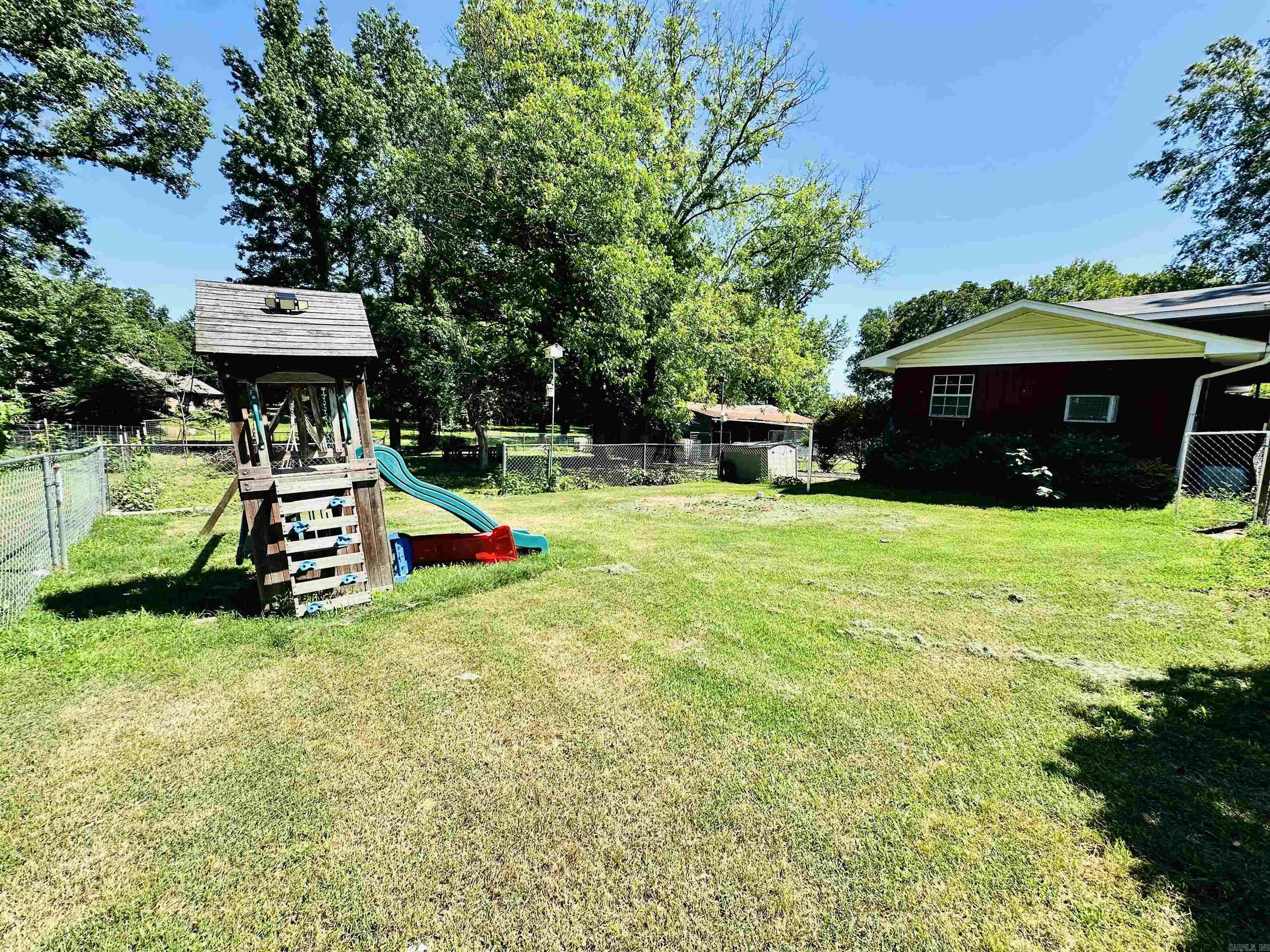 242  Green Valley  Greenbrier, AR
