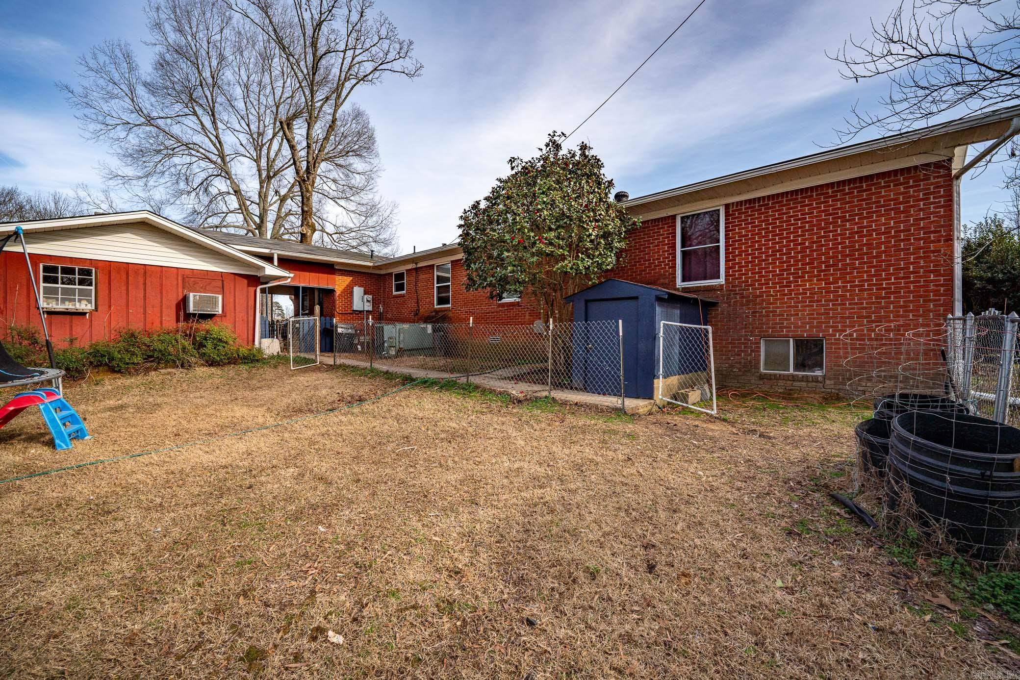 242  Green Valley  Greenbrier, AR