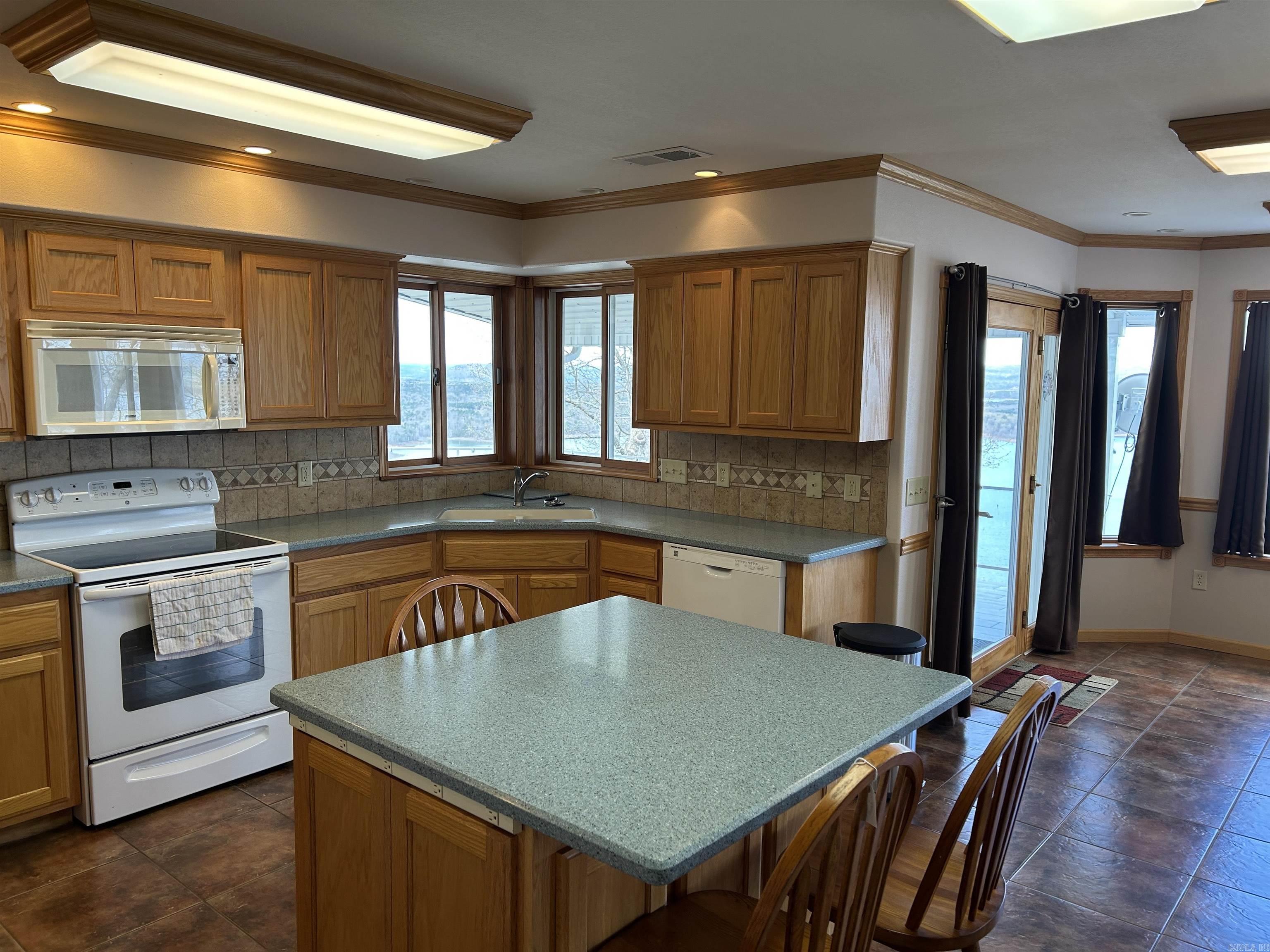 690  Cliffview  Quitman, AR