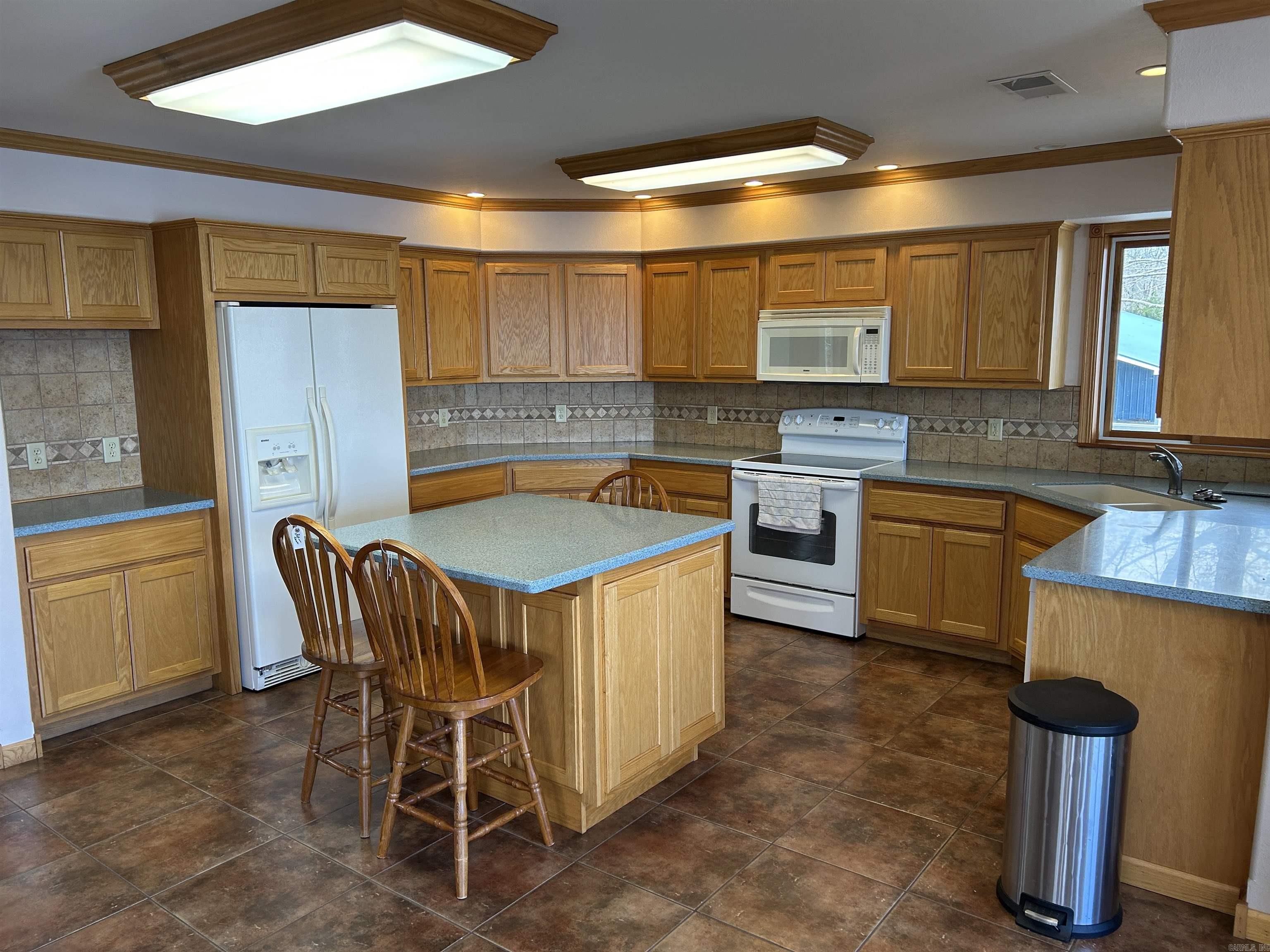 690 Cliffview Quitman, AR 72131