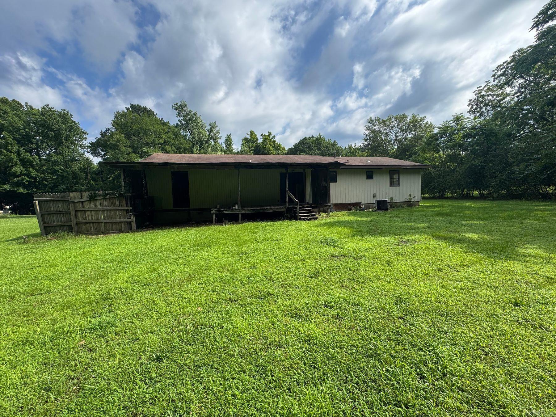 1713 Mountain Pine Road  Hot Springs, AR