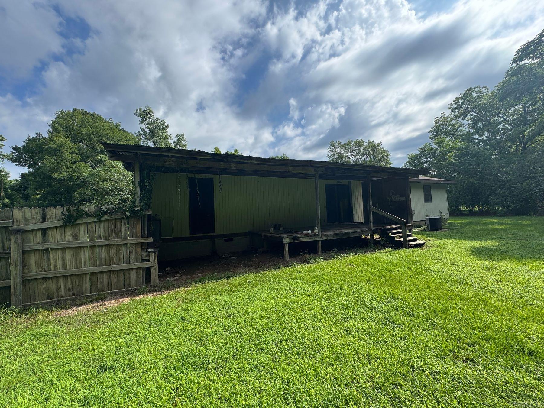 1713 Mountain Pine Road  Hot Springs, AR