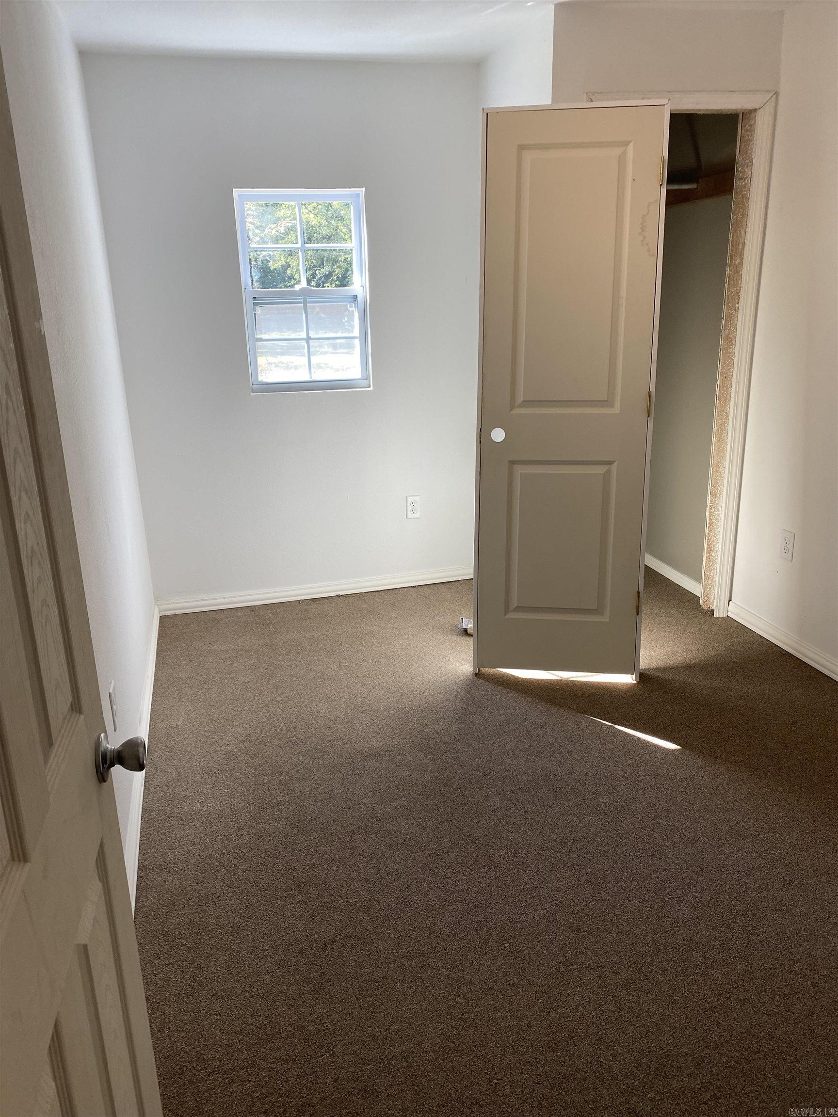 1423 1/2 S East  Benton, AR