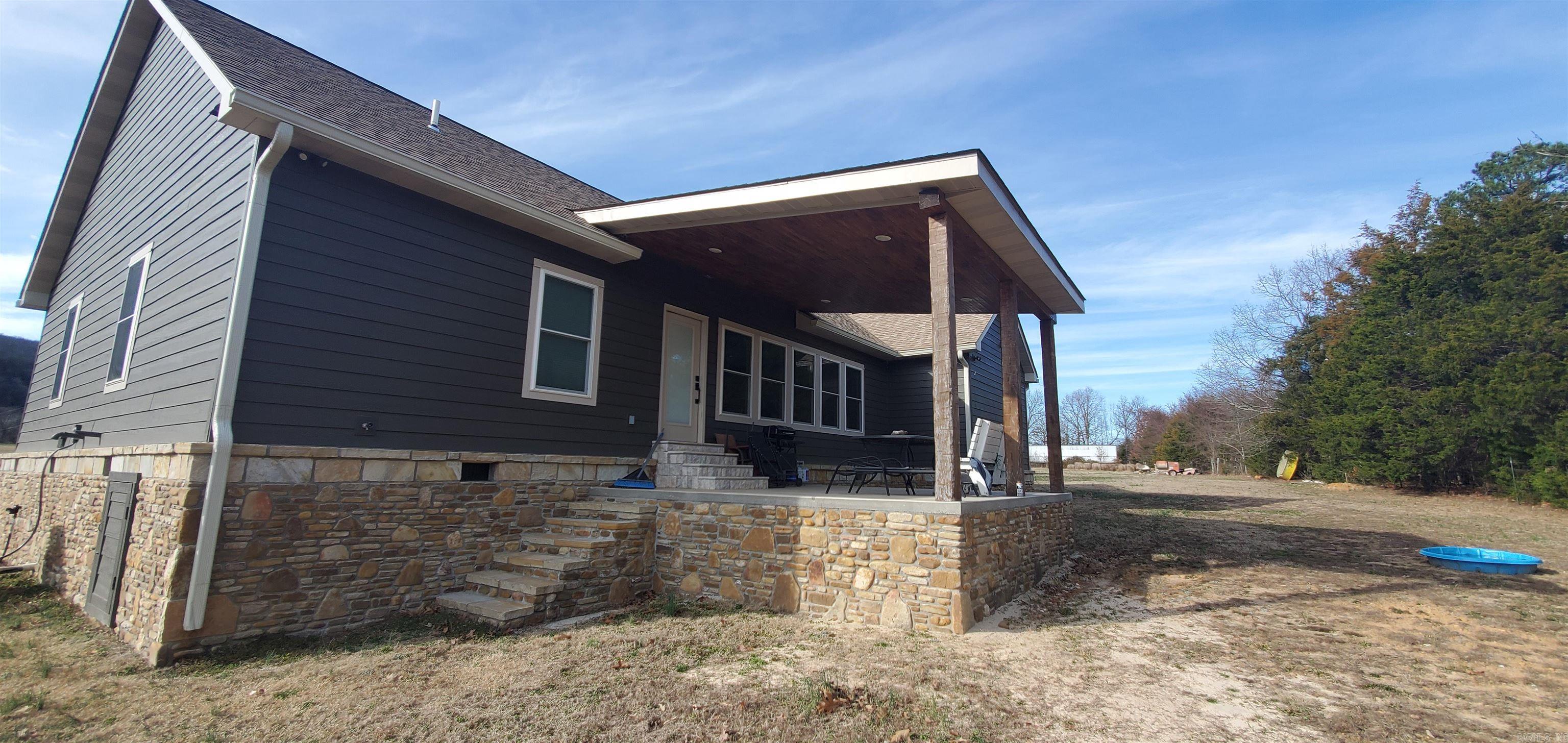 1017A  Shipman Drive  Mountain View, AR