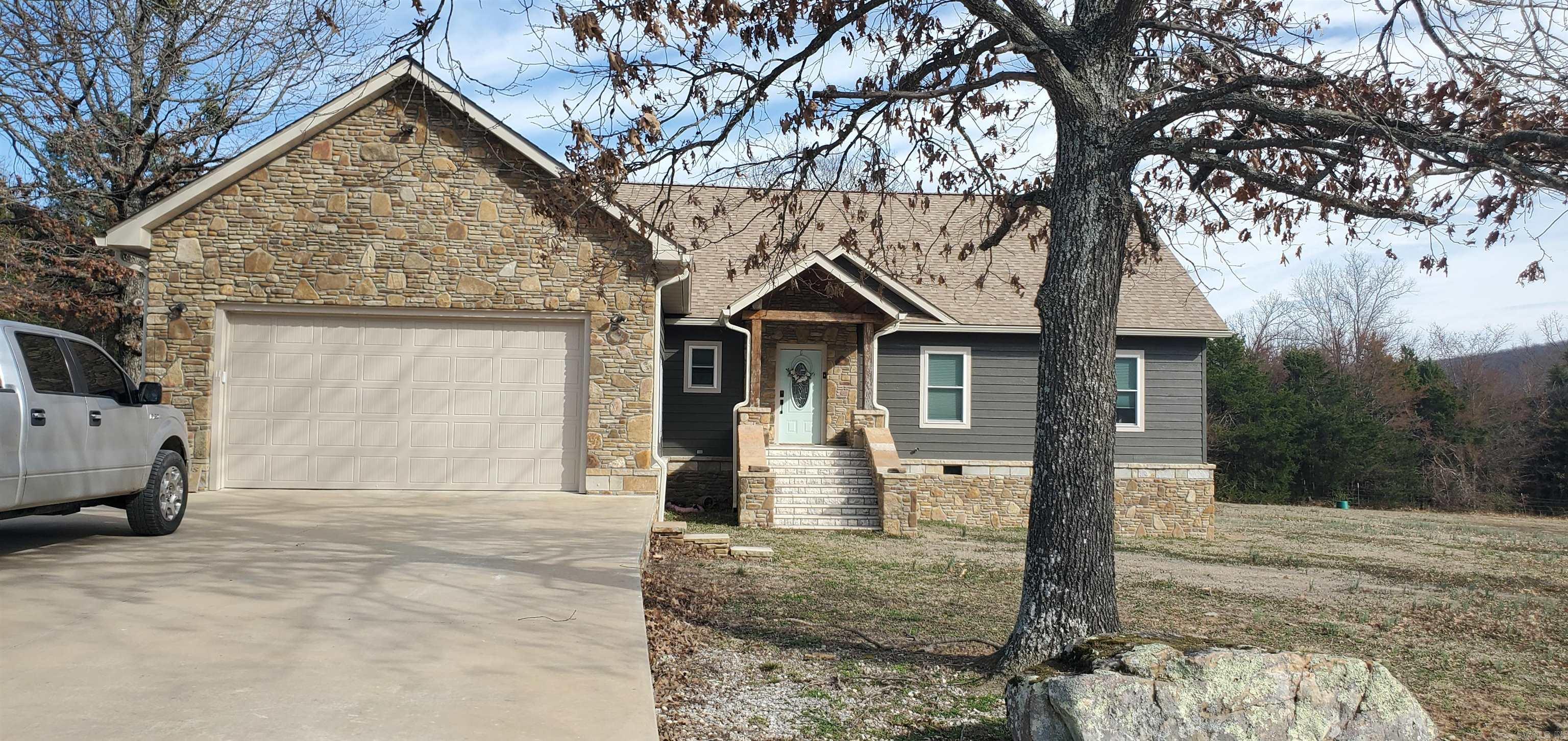 1017A  Shipman Drive  Mountain View, AR