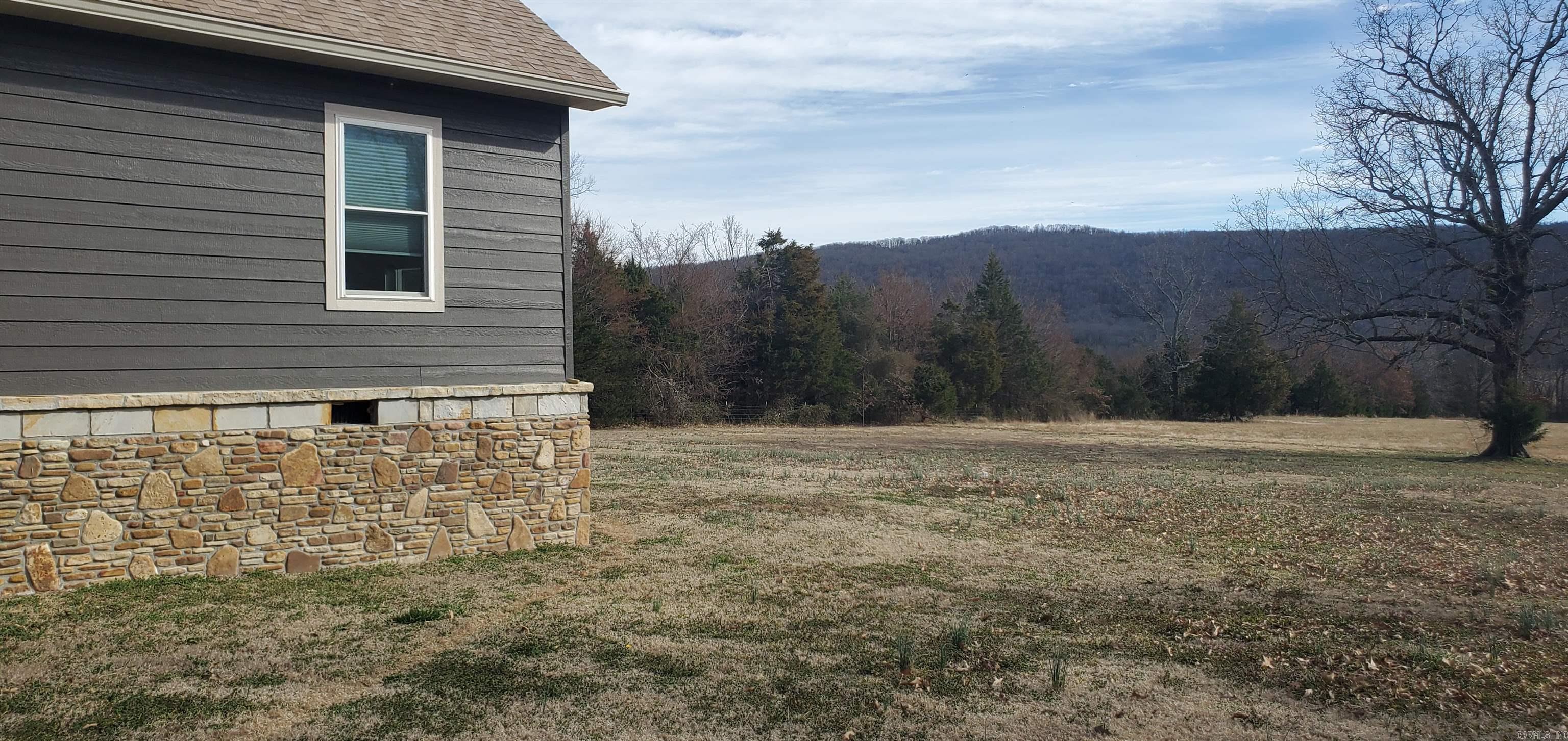 1017A  Shipman Drive  Mountain View, AR
