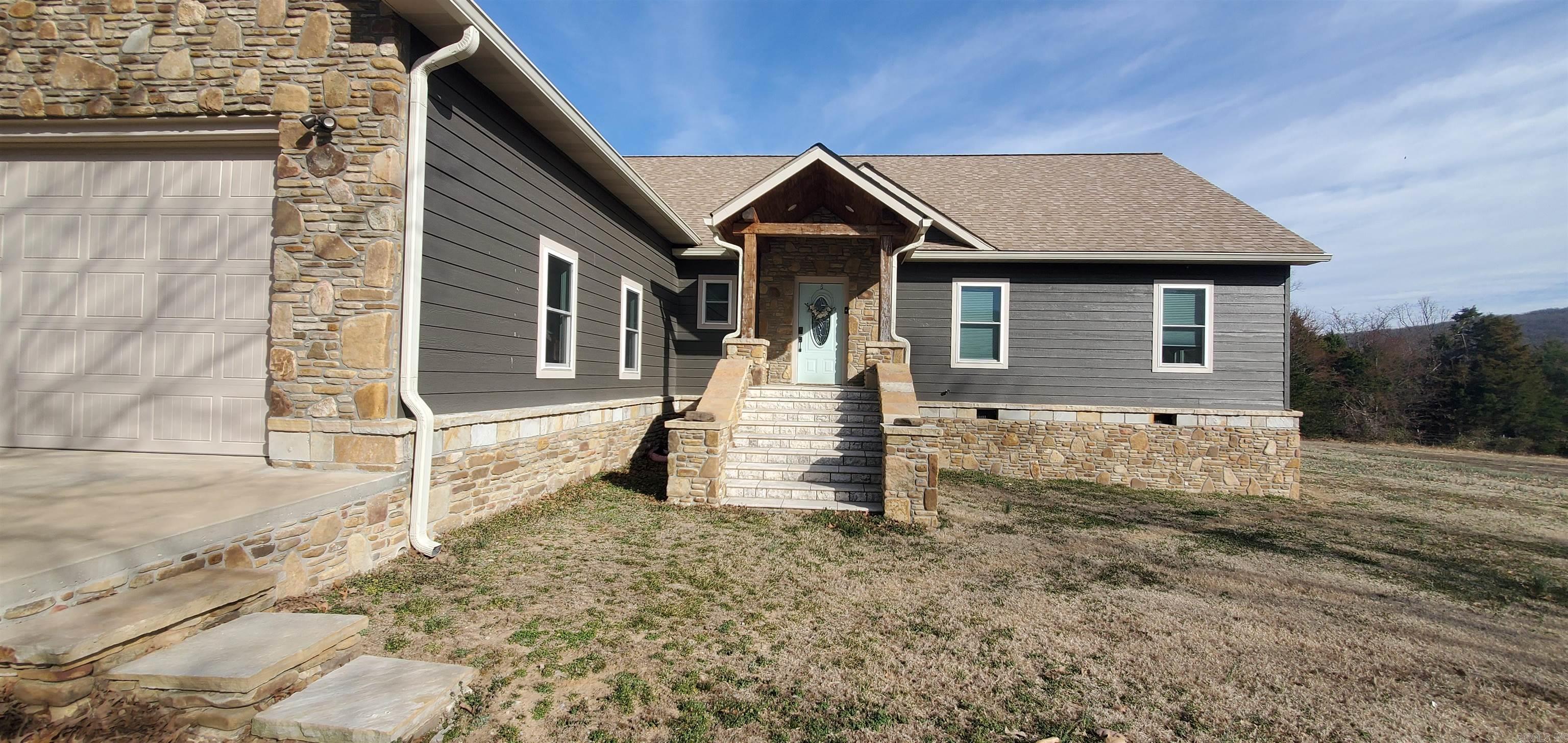 1017A  Shipman Drive  Mountain View, AR