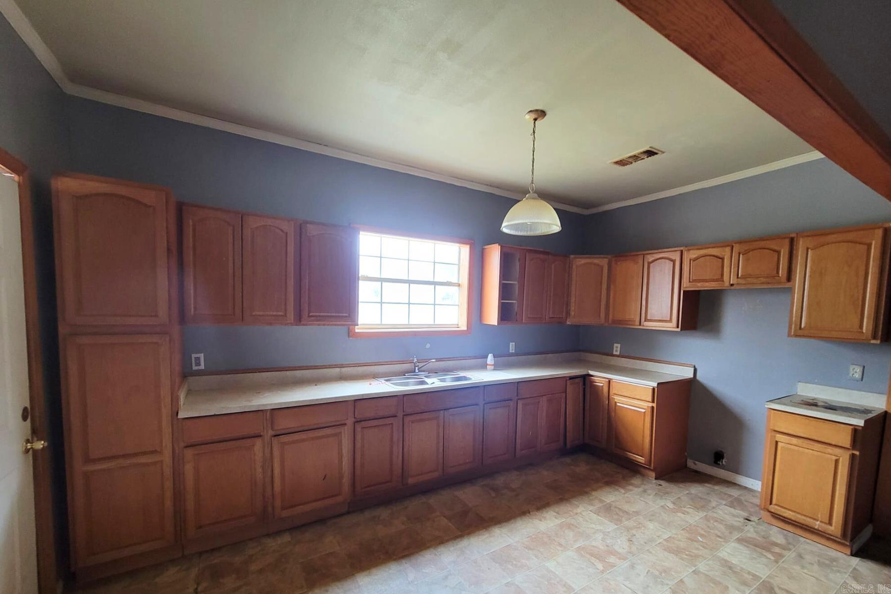737 E Elm  Prescott, AR