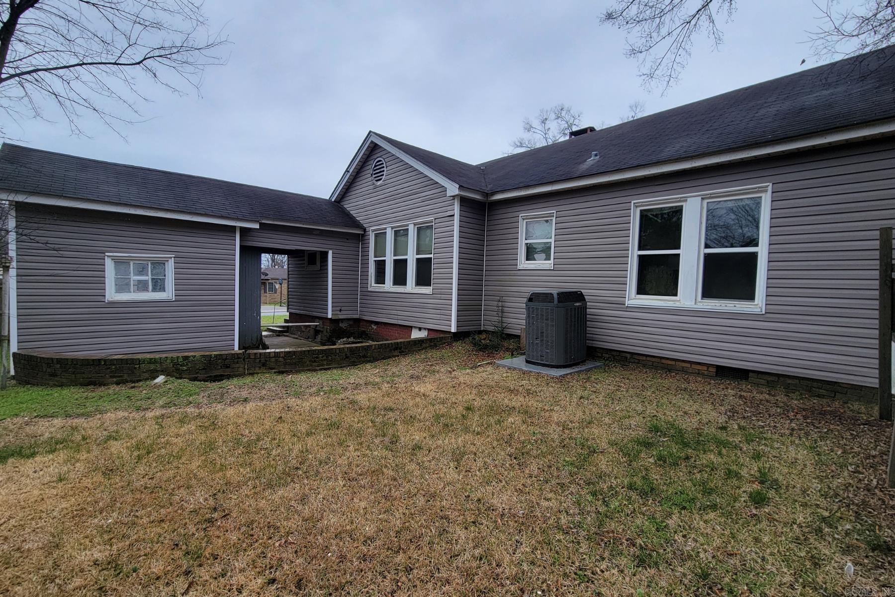737 E Elm  Prescott, AR