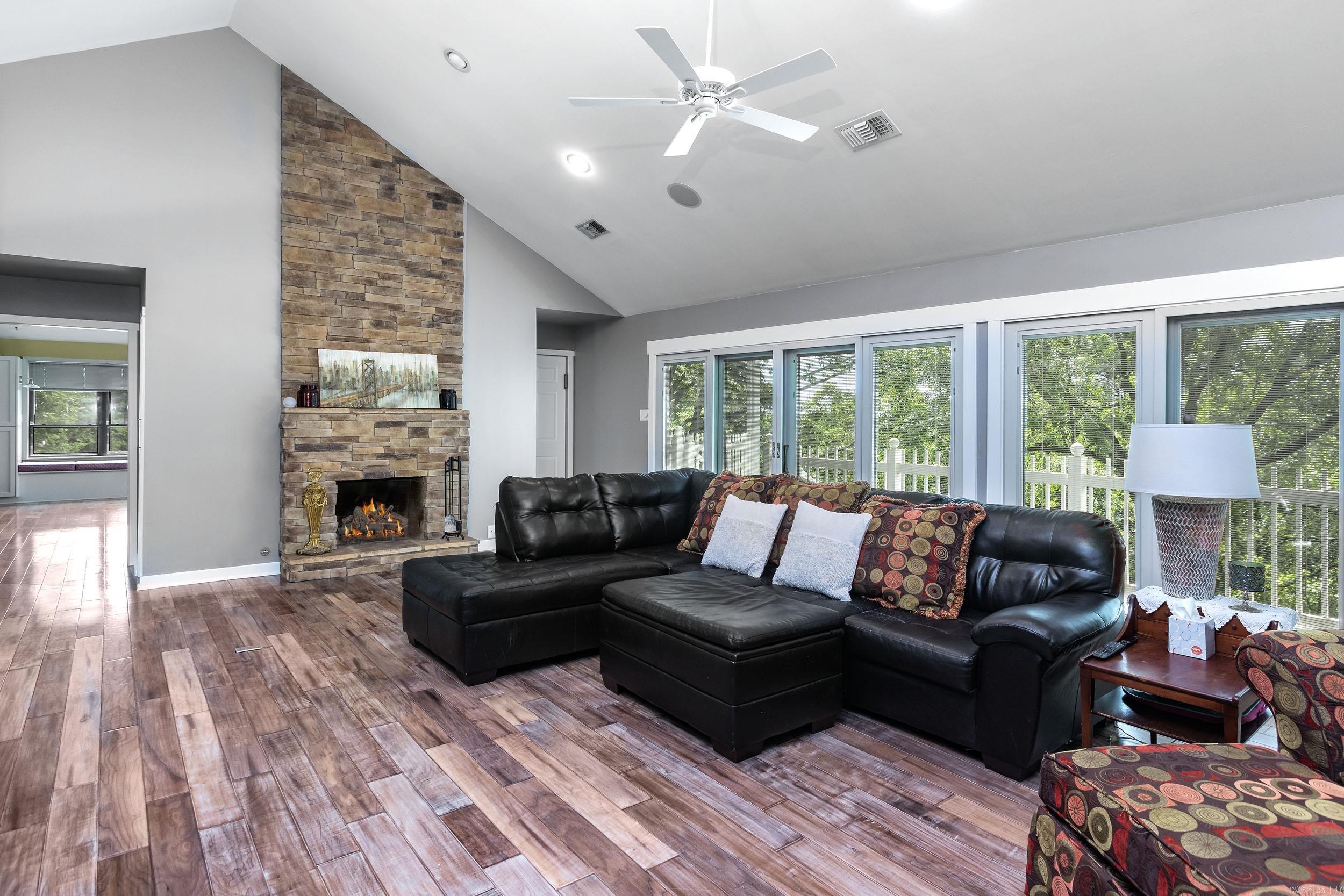 26  Nob Hill  Conway, AR