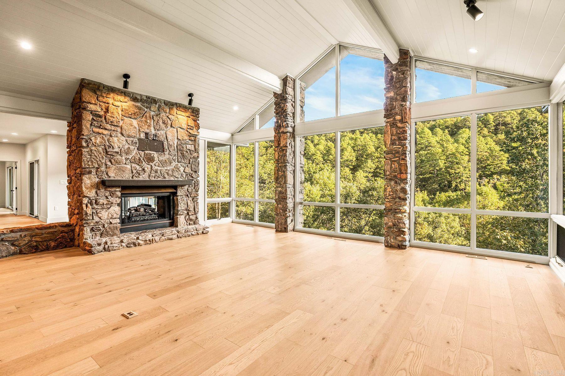 26  Kingston  Little Rock, AR