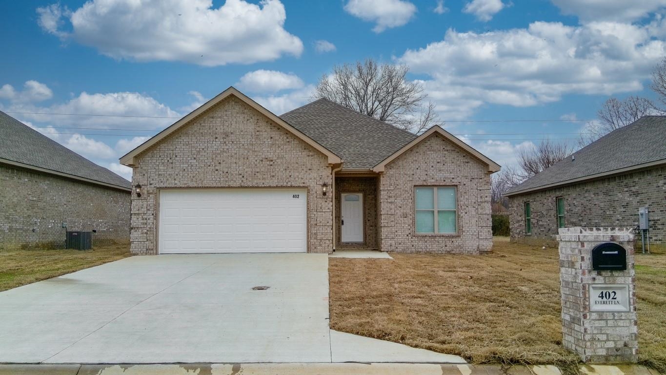 402  Everett Lane  Jonesboro, AR